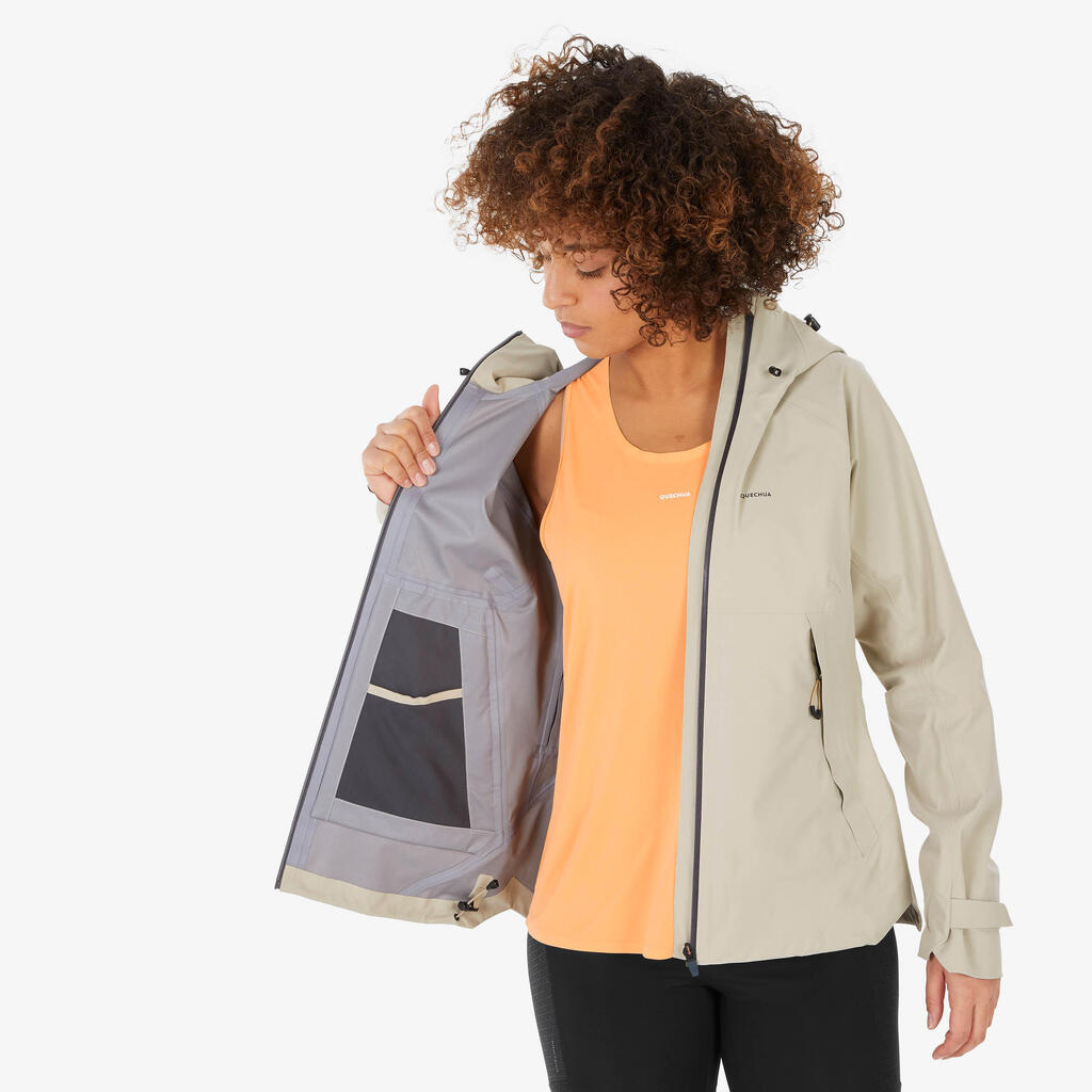 Chamarra de senderismo en montaña impermeable frambuesa para mujer MH500