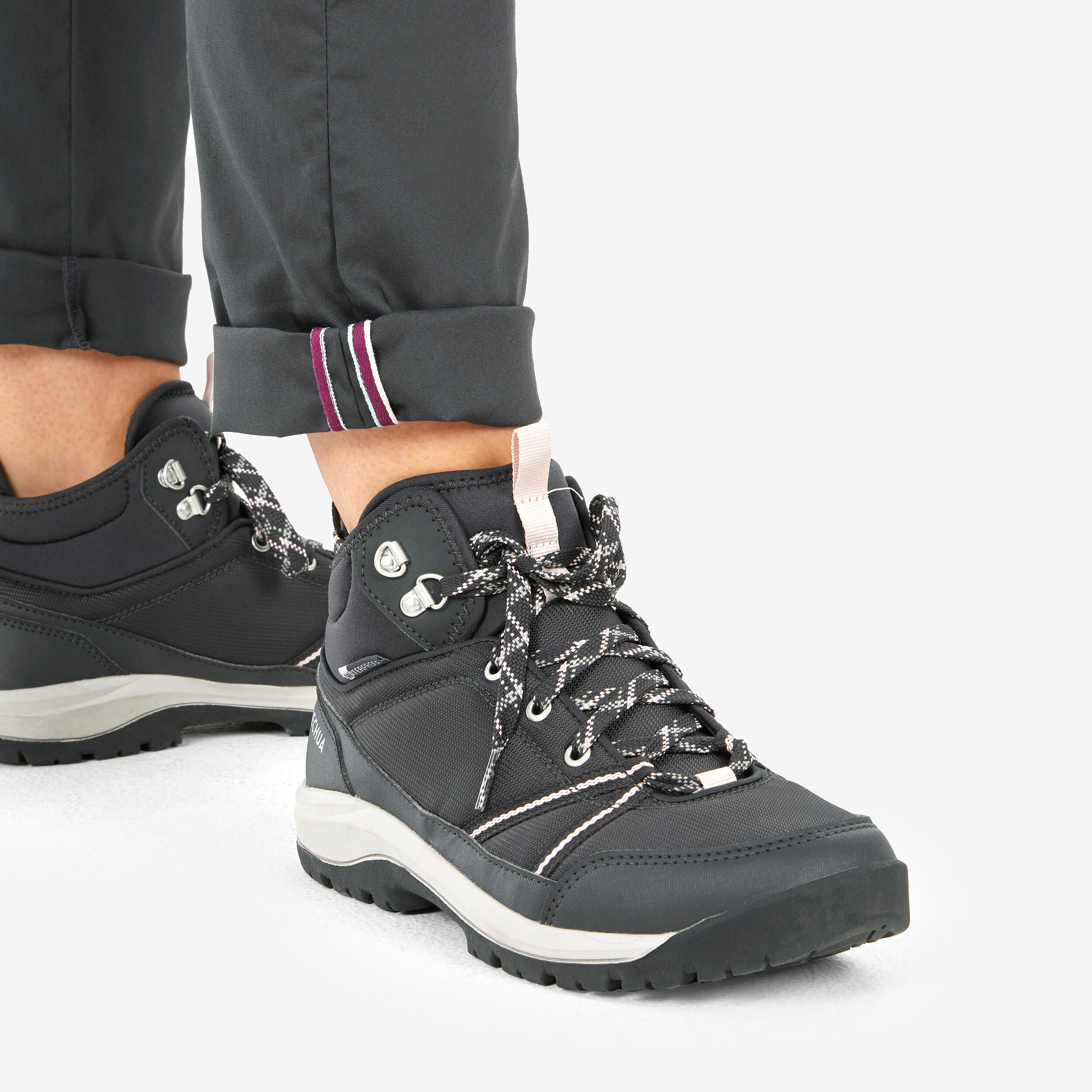 Pantaloni trekking donna NH500 REGULAR grigi 6/8