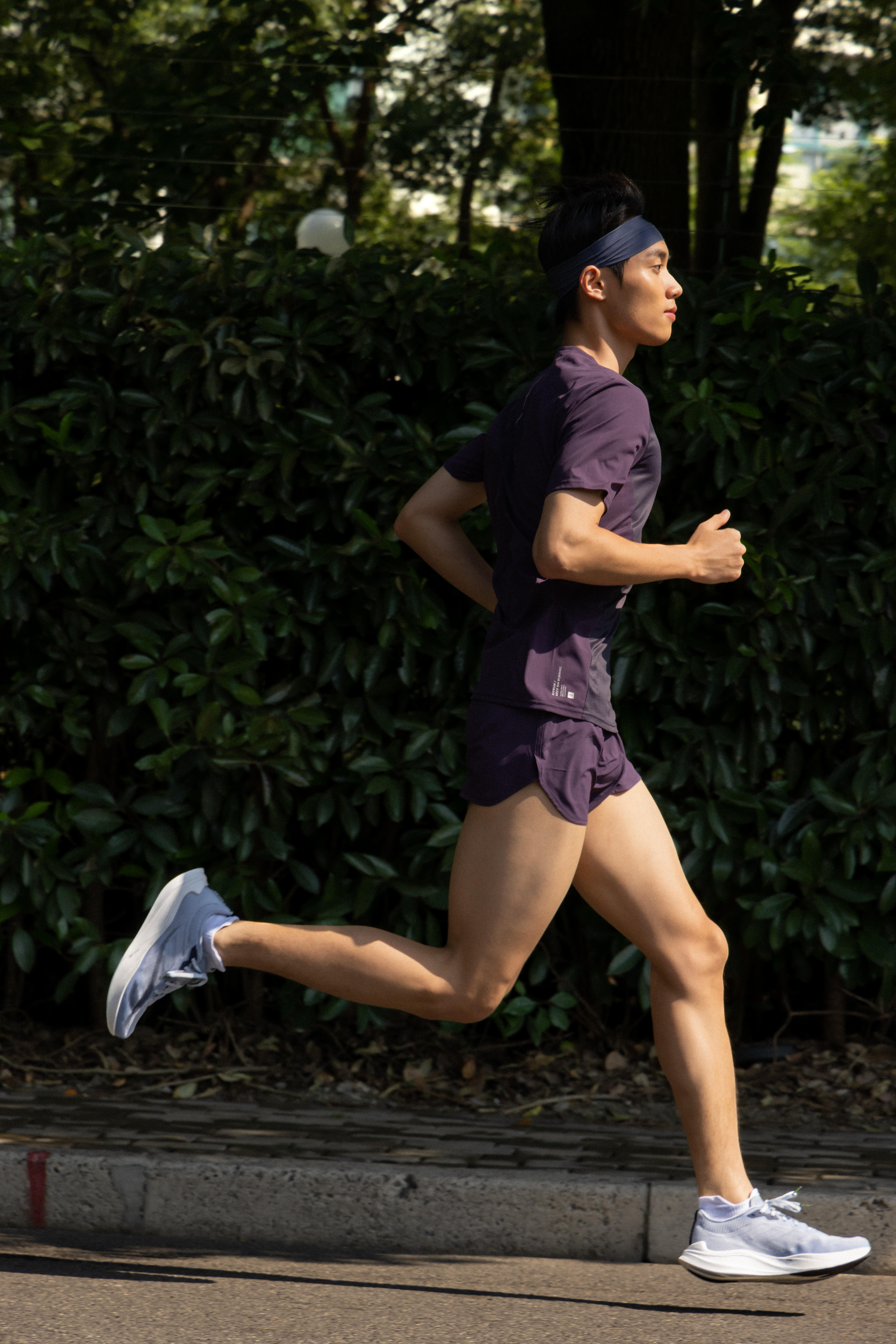 NN running キプチョゲ　TシャツM メンズ KIPRUN（キプラン）ランニング メンズ Tシャツ Run 900 Light