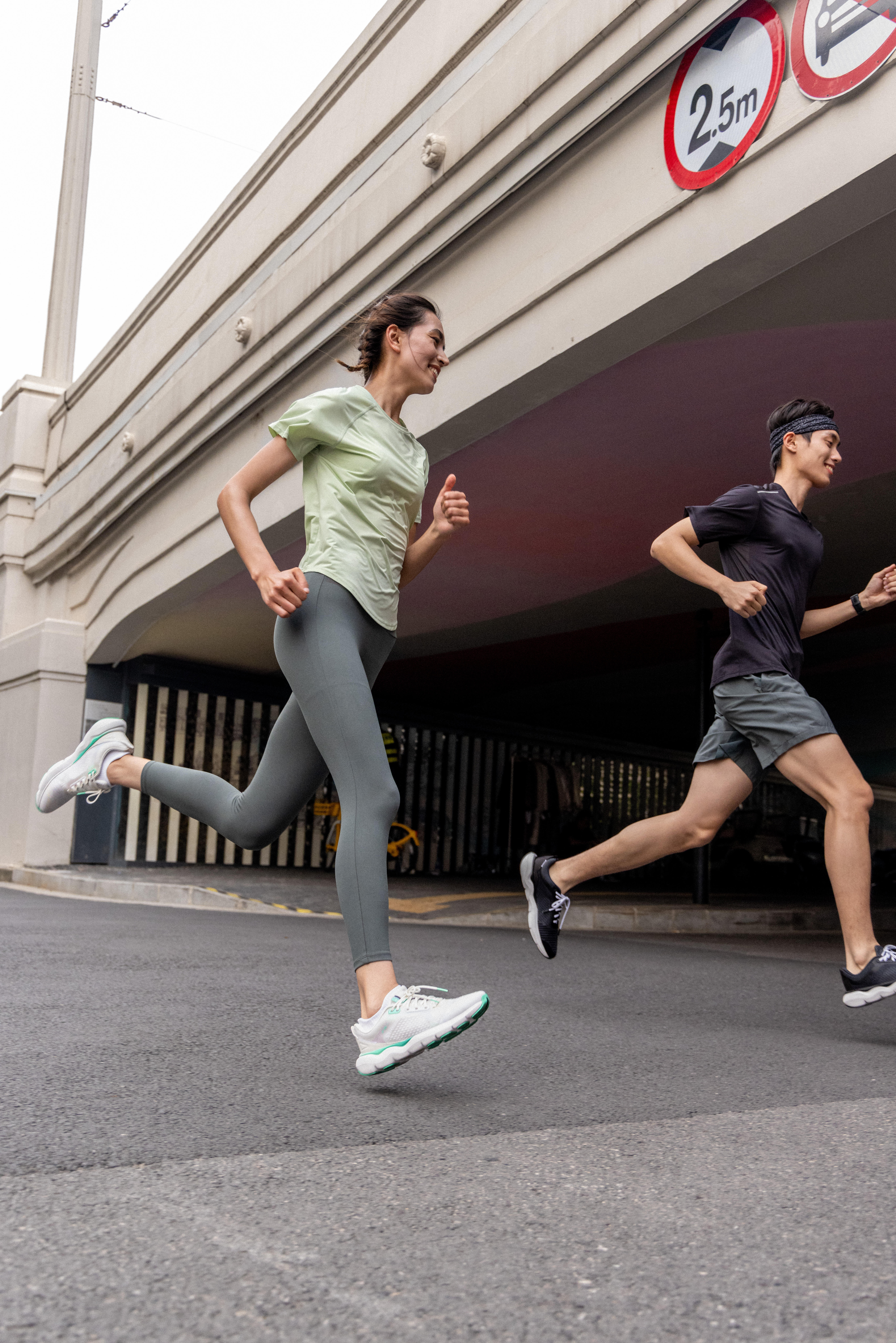 Men's Breathable Running T-shirt - Kiprun Run 500 Dry+ - KIPRUN