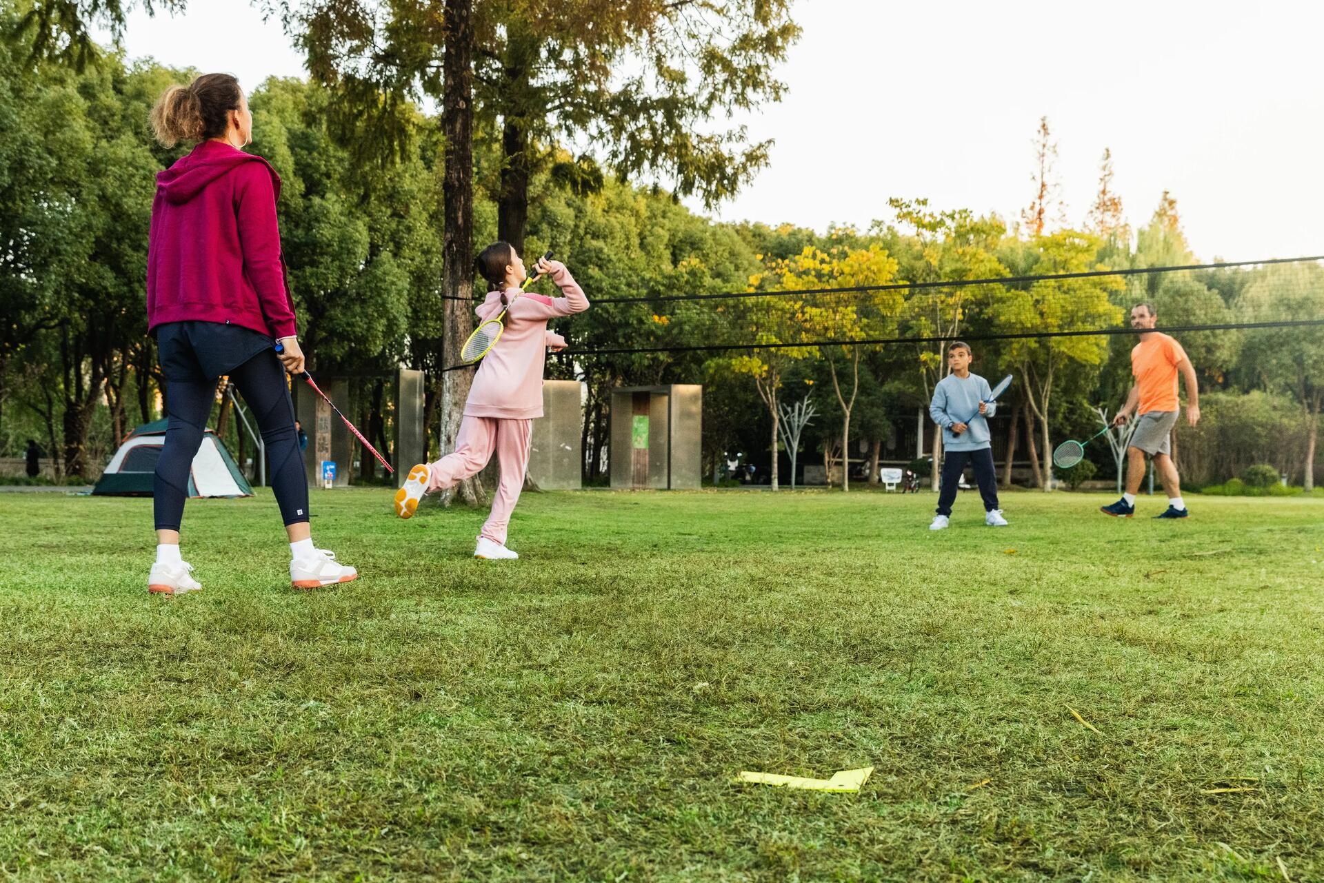 CUM SĂ ALEGI O RACHETĂ DE BADMINTON
