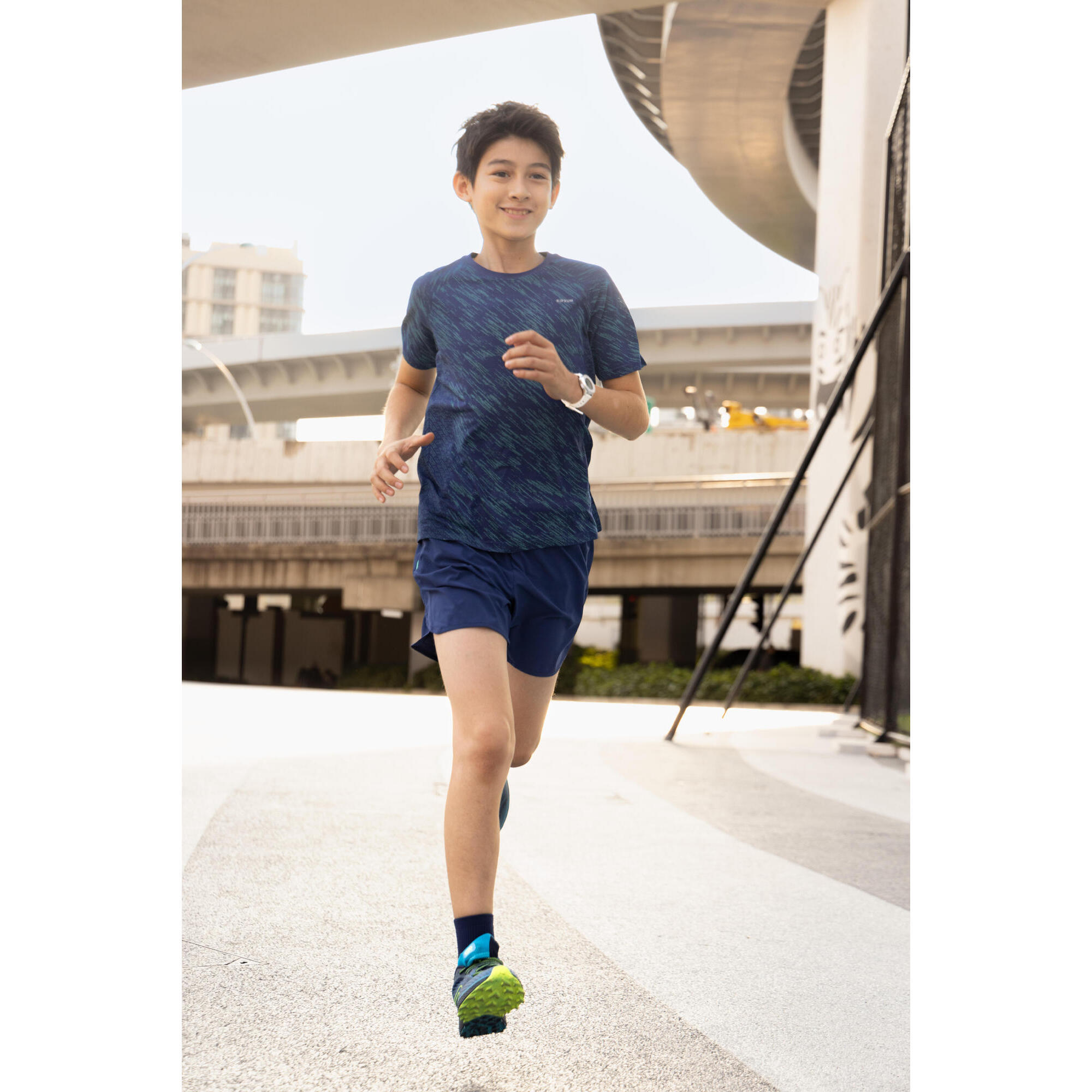 KIPRUN Maglietta da running ultraleggera per bambini - Light 900 verde navy