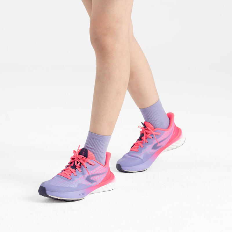 兒童舒適中筒跑步襪（2 雙入）－條紋和紫色
