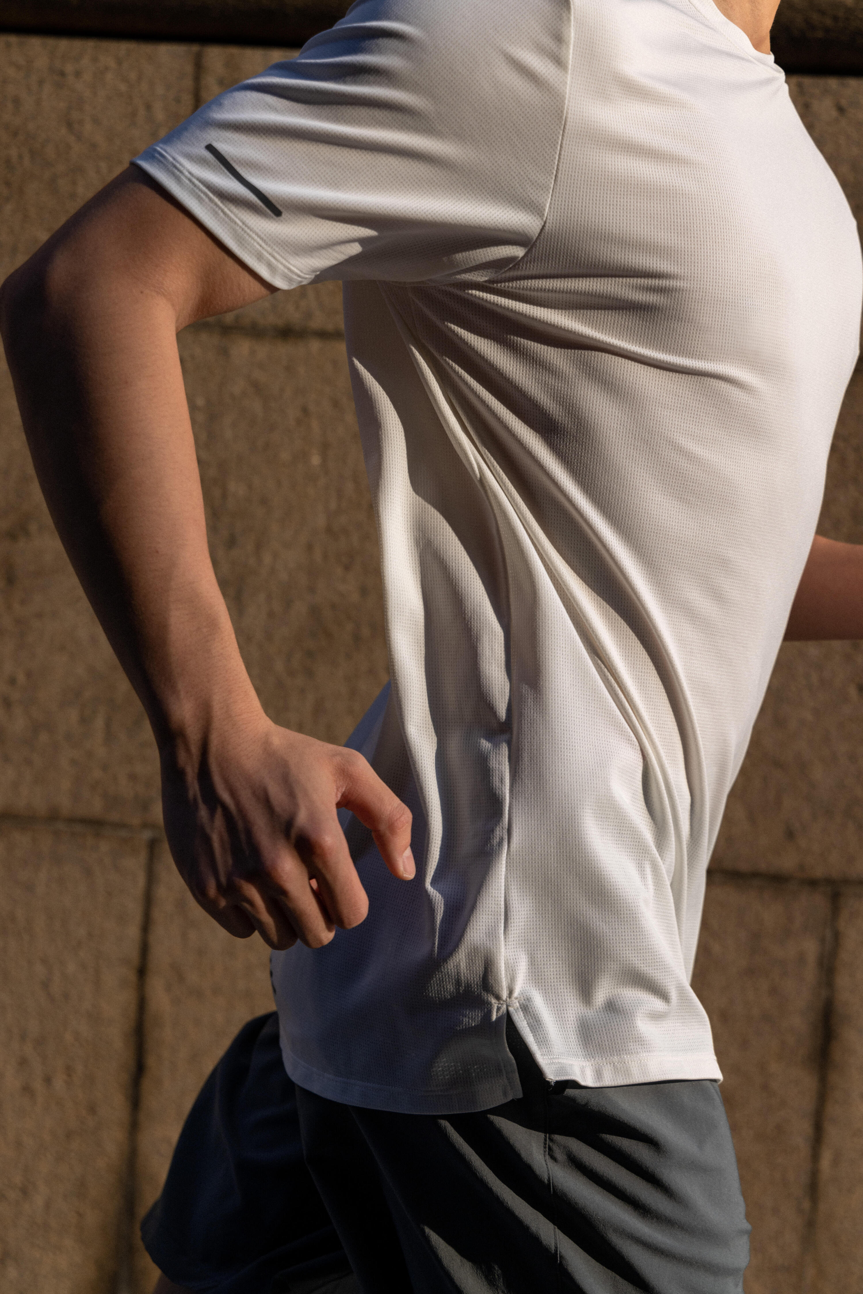T-shirt de course respirant homme, 500 Dry 8/9