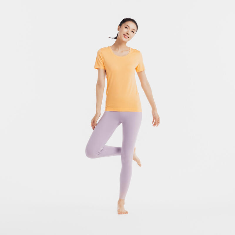 Women's Short-Sleeved Seamless Yoga T-Shirt - Orange Sunset