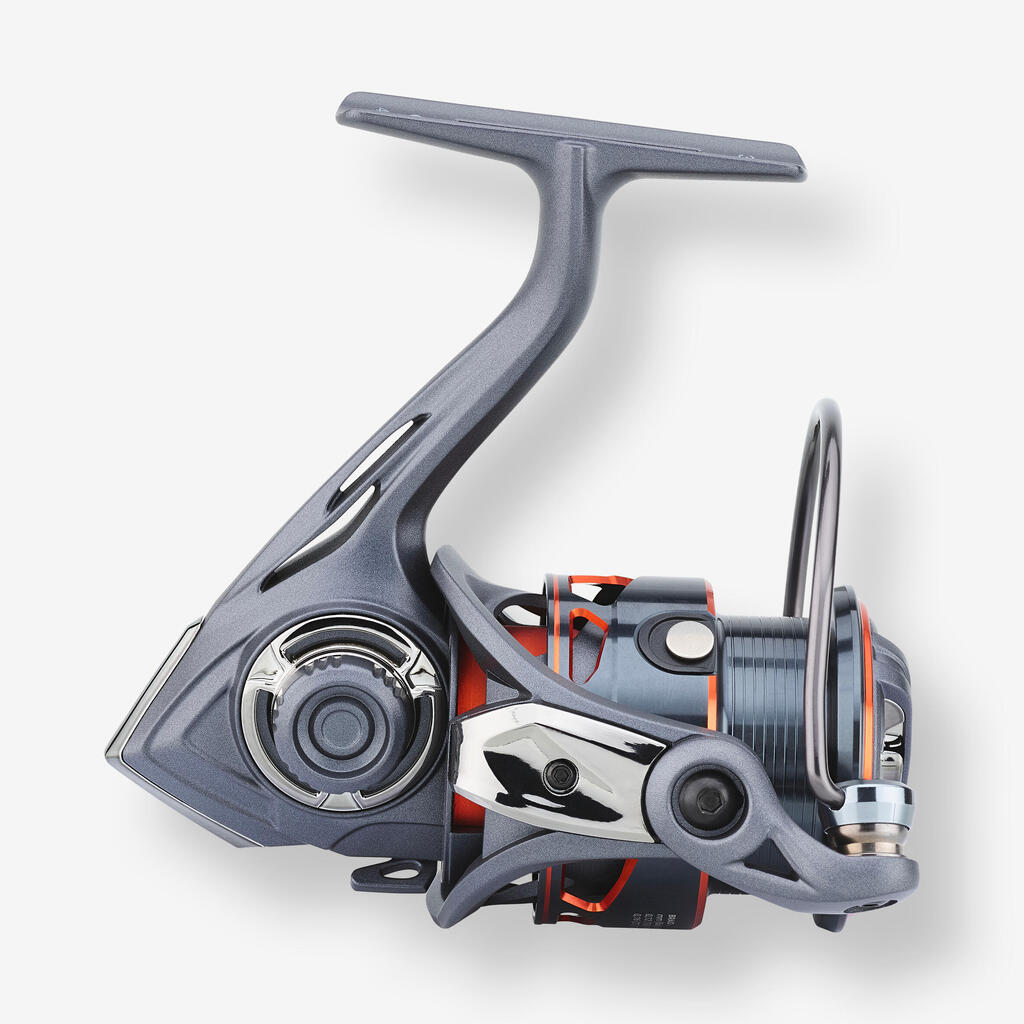 Lure fishing reel - WXM 700 2500 PR