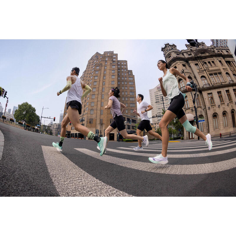 Șort alergare 2 în 1 - KIPRUN Run 500 Confort Negru Bărbați