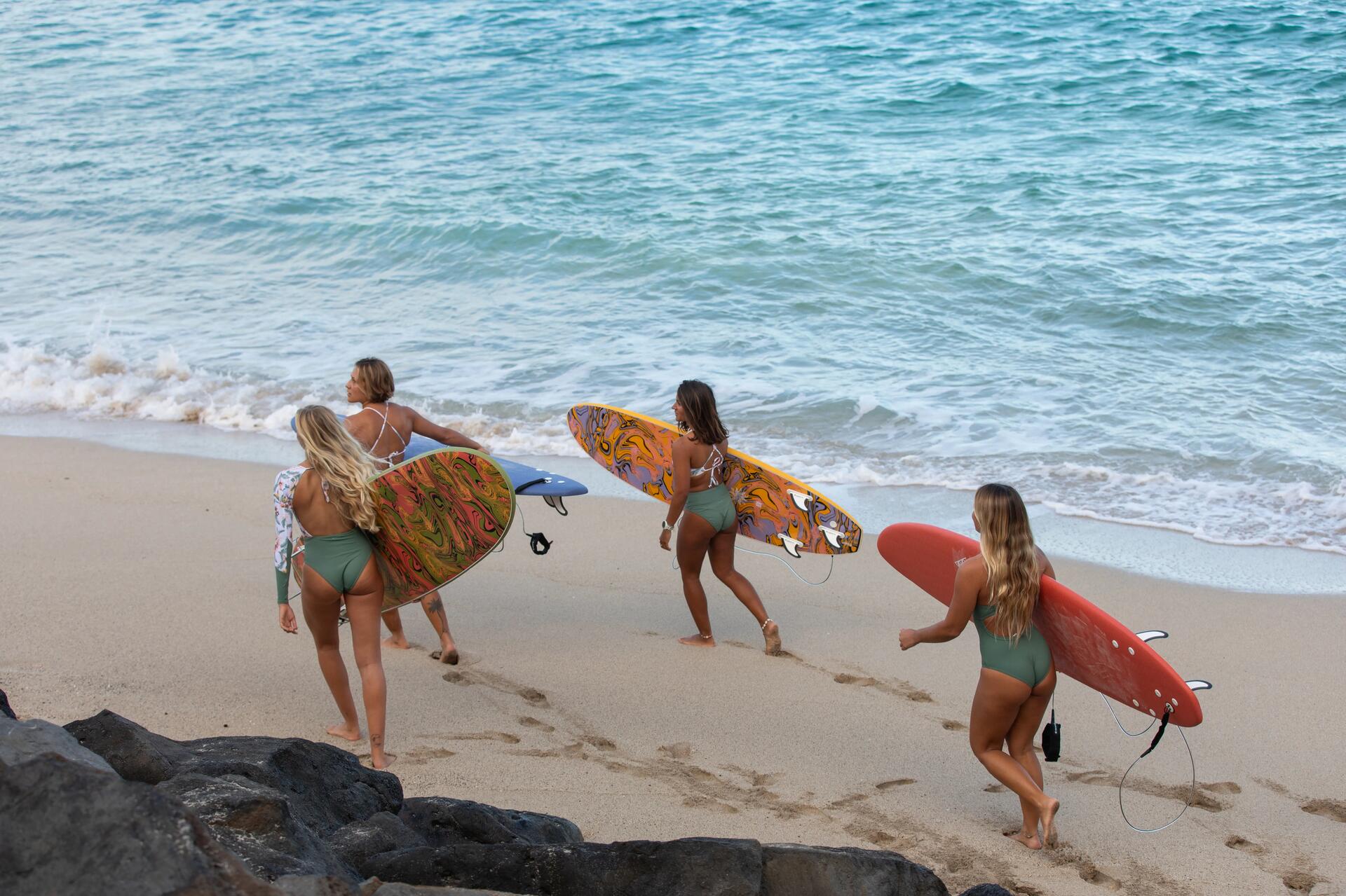 Planche de surf jaune de 7 pieds