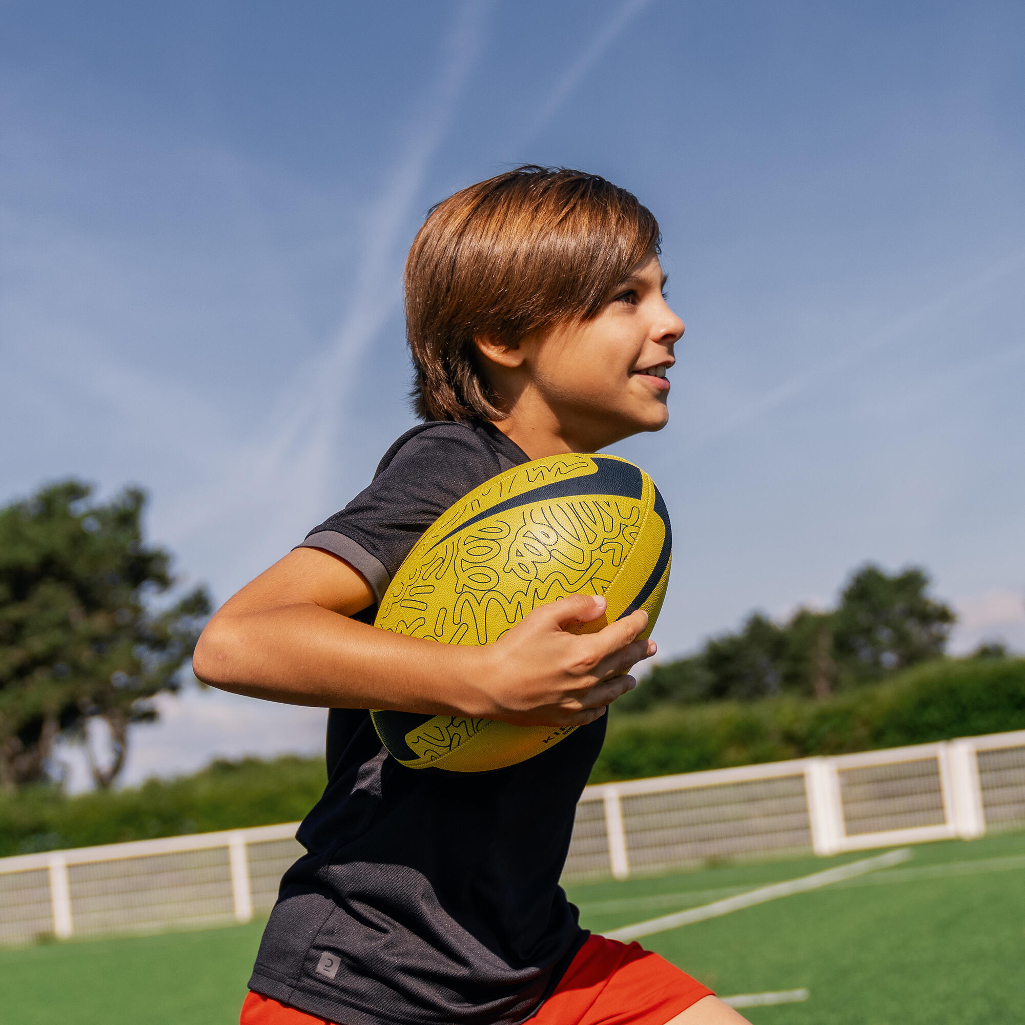 PALLONE DA RUGBY PER BAMBINI - R100 INITIATION TAGLIA 3 GIALLO