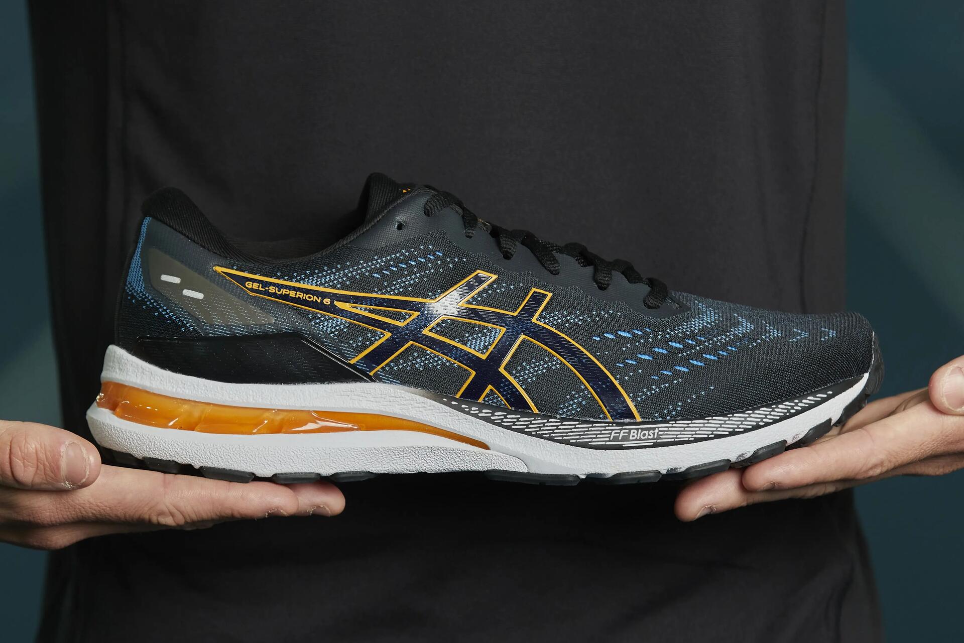 CHAUSSURE DE RUNNING HOMME ASICS - GEL-SUPERION 6 NOIR JAUNE