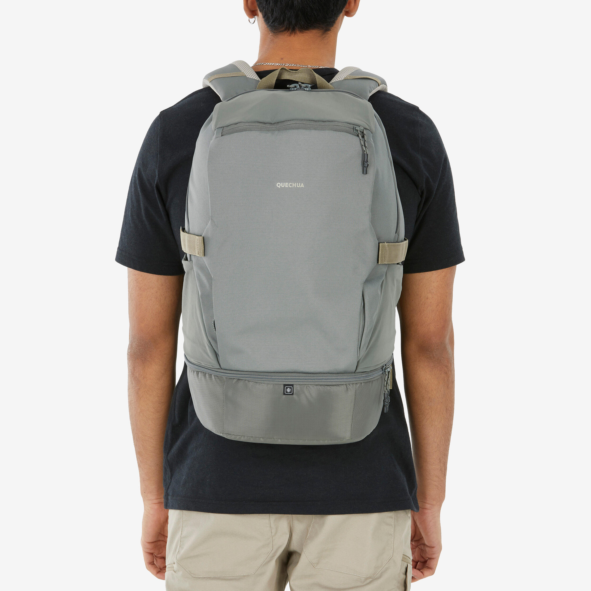 Decathlon zaino quechua 30 litri deals