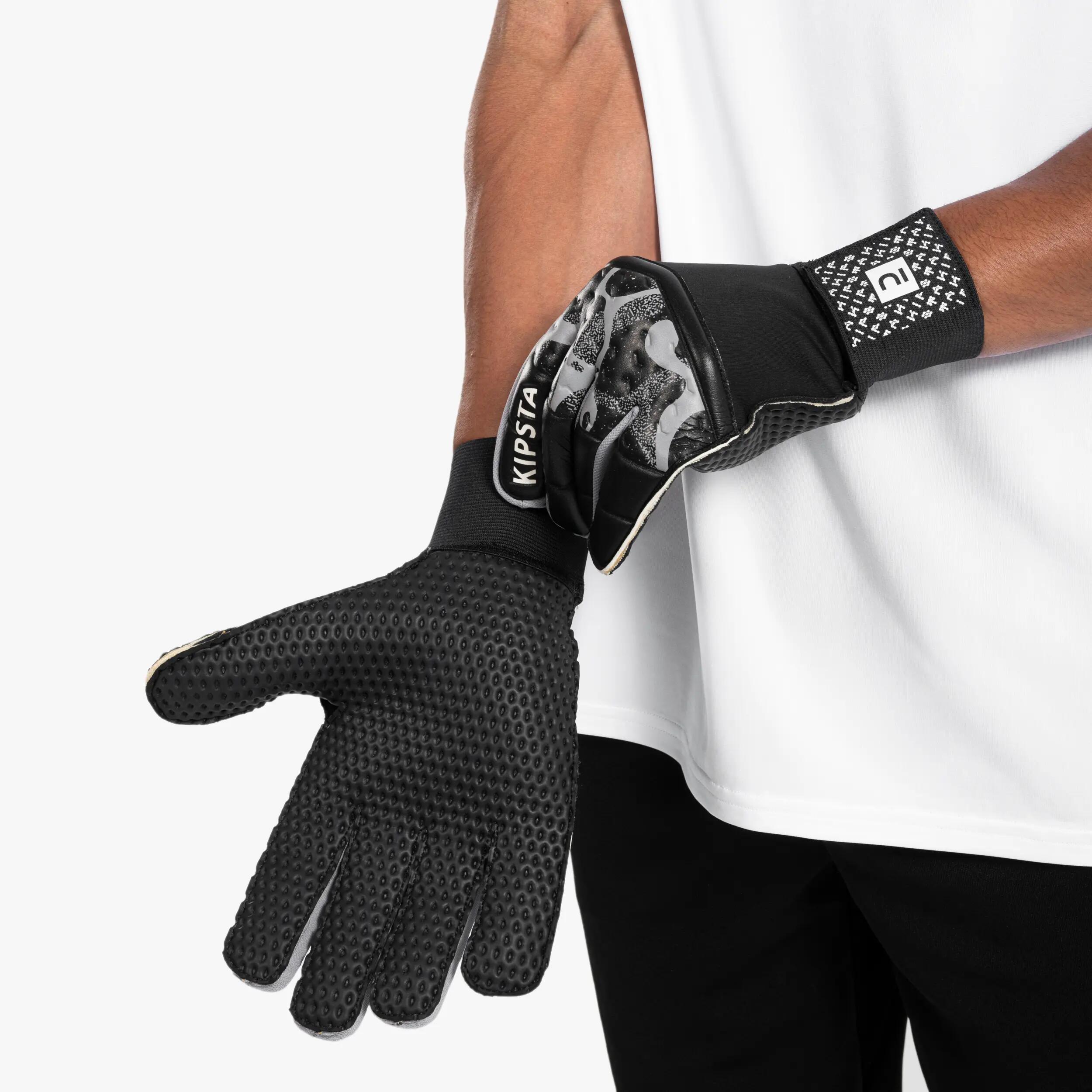 Guantes de arquero de fútbol para adultos Kipsta F100 Superesist negros 4/12