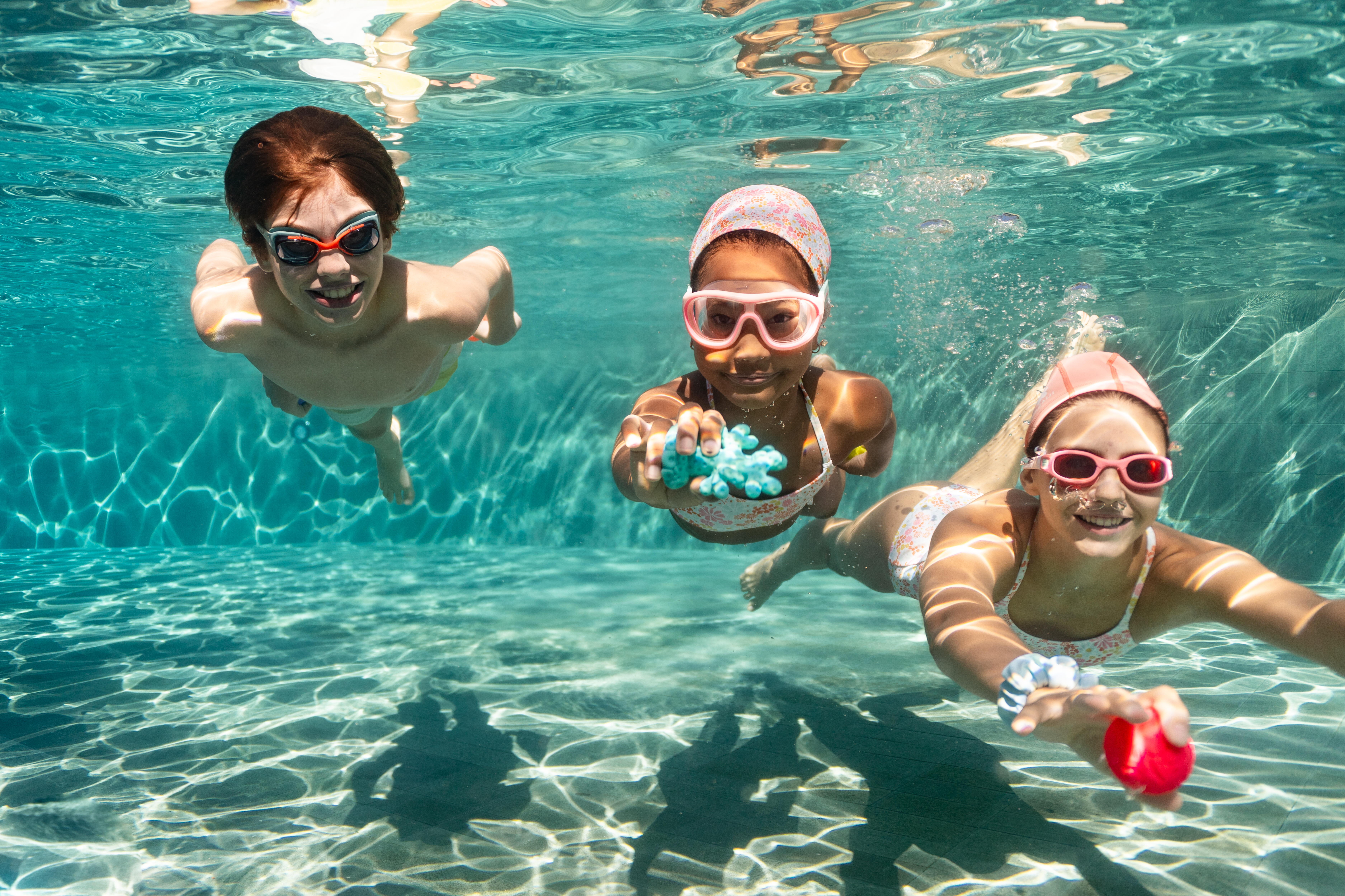 Kids’ Swimming Goggles with Clear Lenses - Xbase 100 - NABAIJI