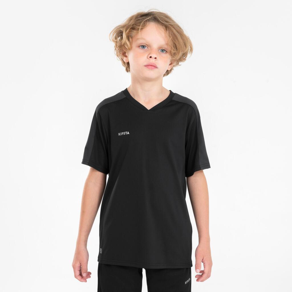 JUODA / PILKA