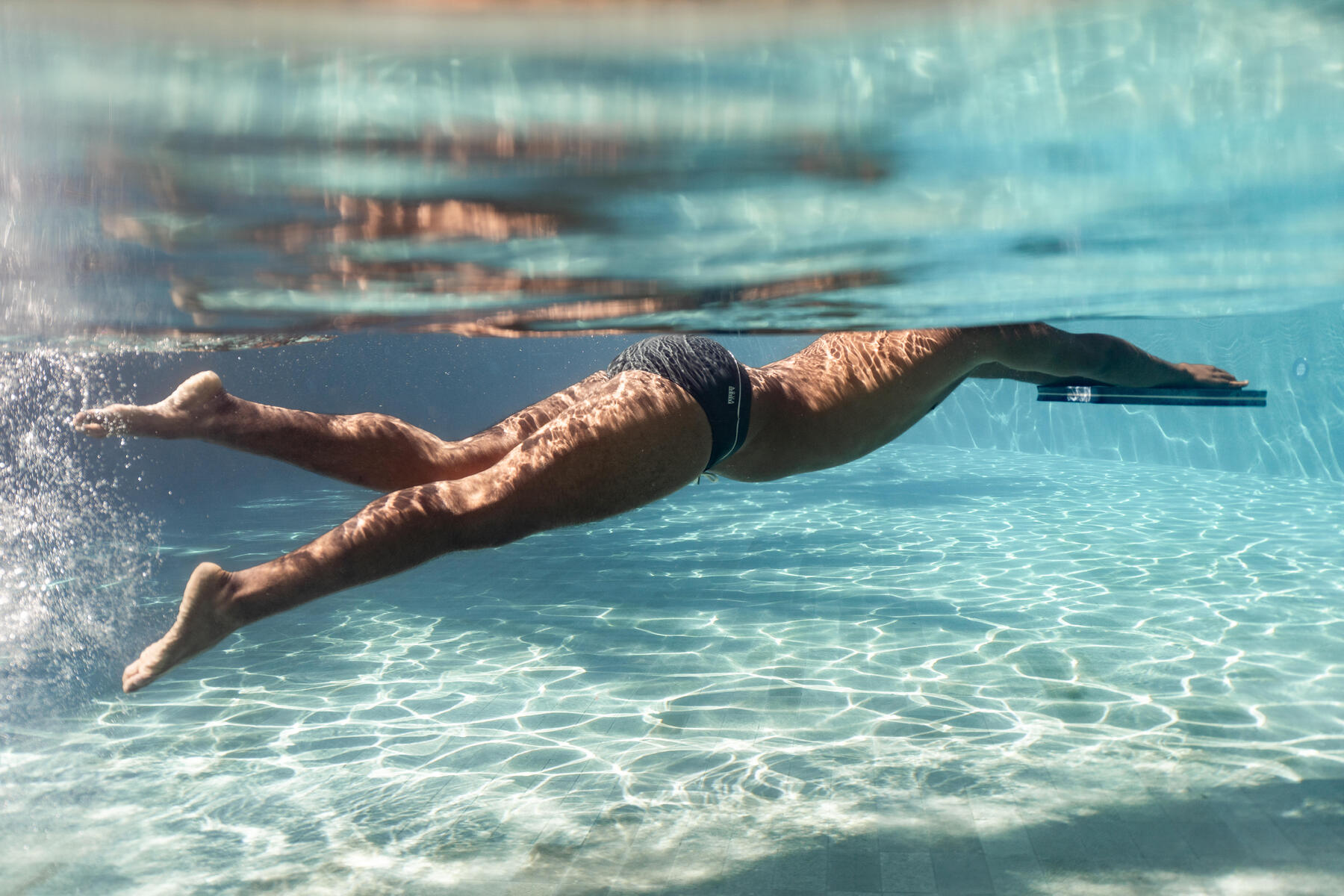 battements de jambes piscine