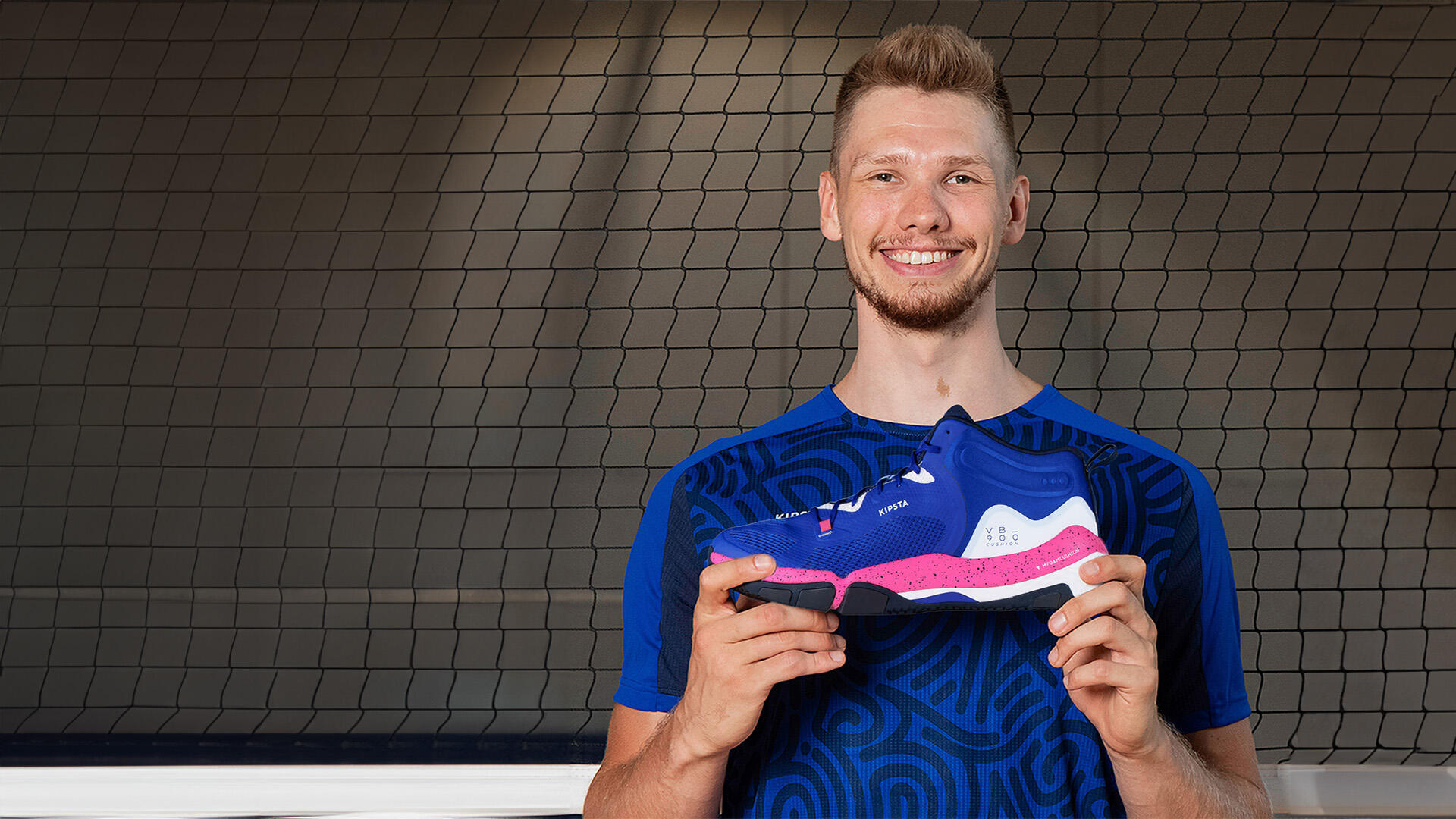 Jakub Kochanowski volleyball shoes VB900 Cushion Mid