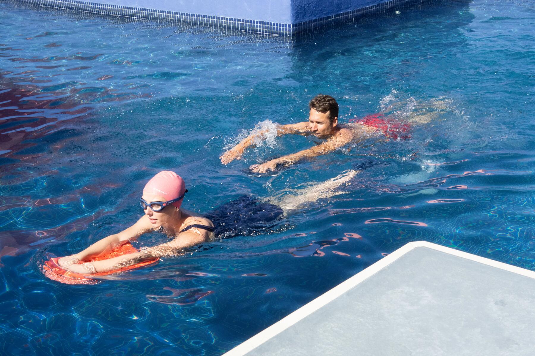 Erfahre hier, wieso das Schwimmen gut gegen Rückenschmerzen ist!