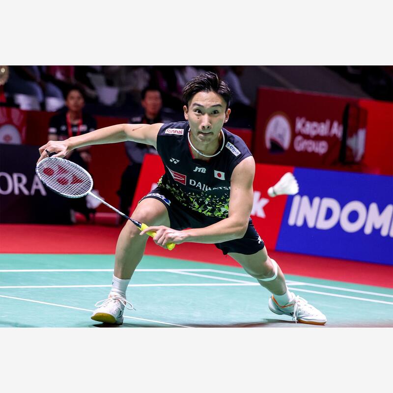 Badmintonová raketa Yonex Astrox 99 Tour