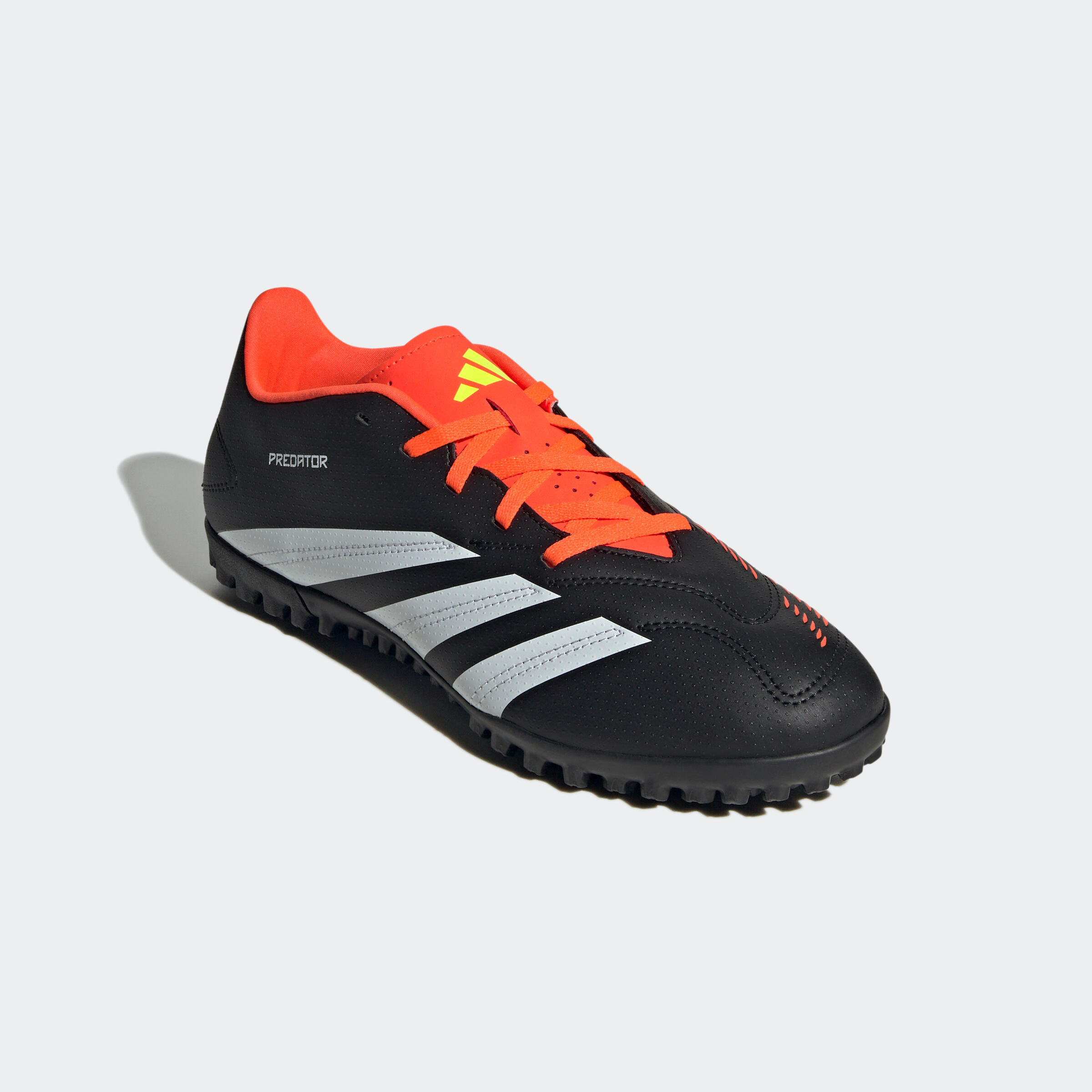 Adult Predator Club Turf Football Boots 4/8