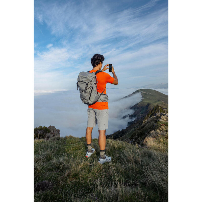 Sac à dos de randonnée montagne confortable et léger 25L, MH900 gris