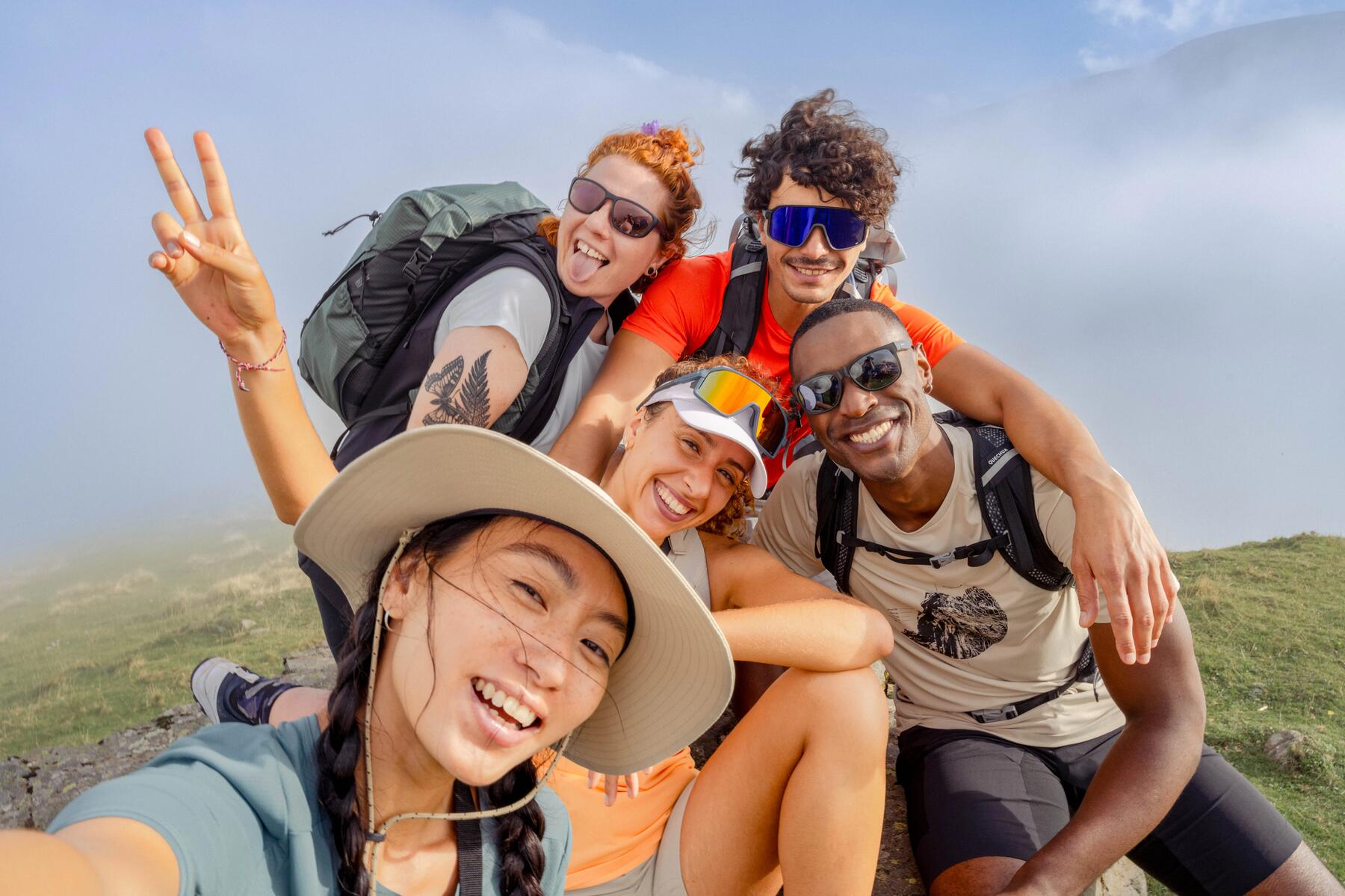 Wie kleidet man sich beim Wandern richtig? Die 3-Schichten-Technik!
