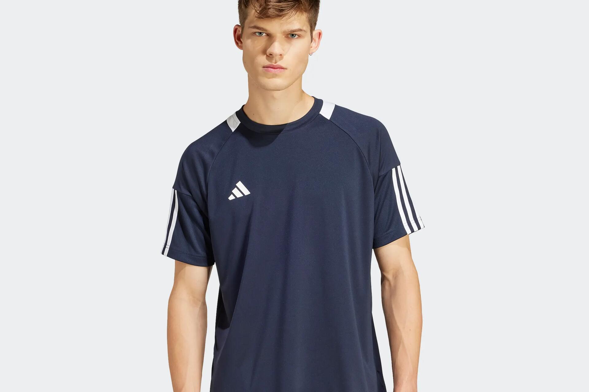 Les meilleurs maillots de football Adidas pour les joueurs, les clubs et les supporters