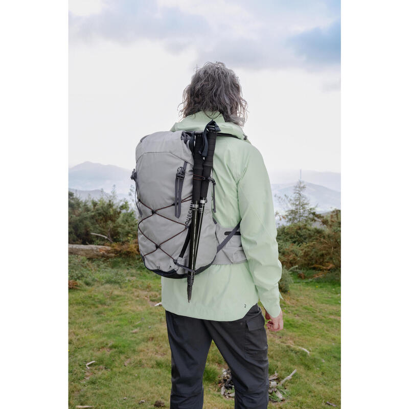 Sac à dos de randonnée montagne confortable et léger 25L, MH900 gris