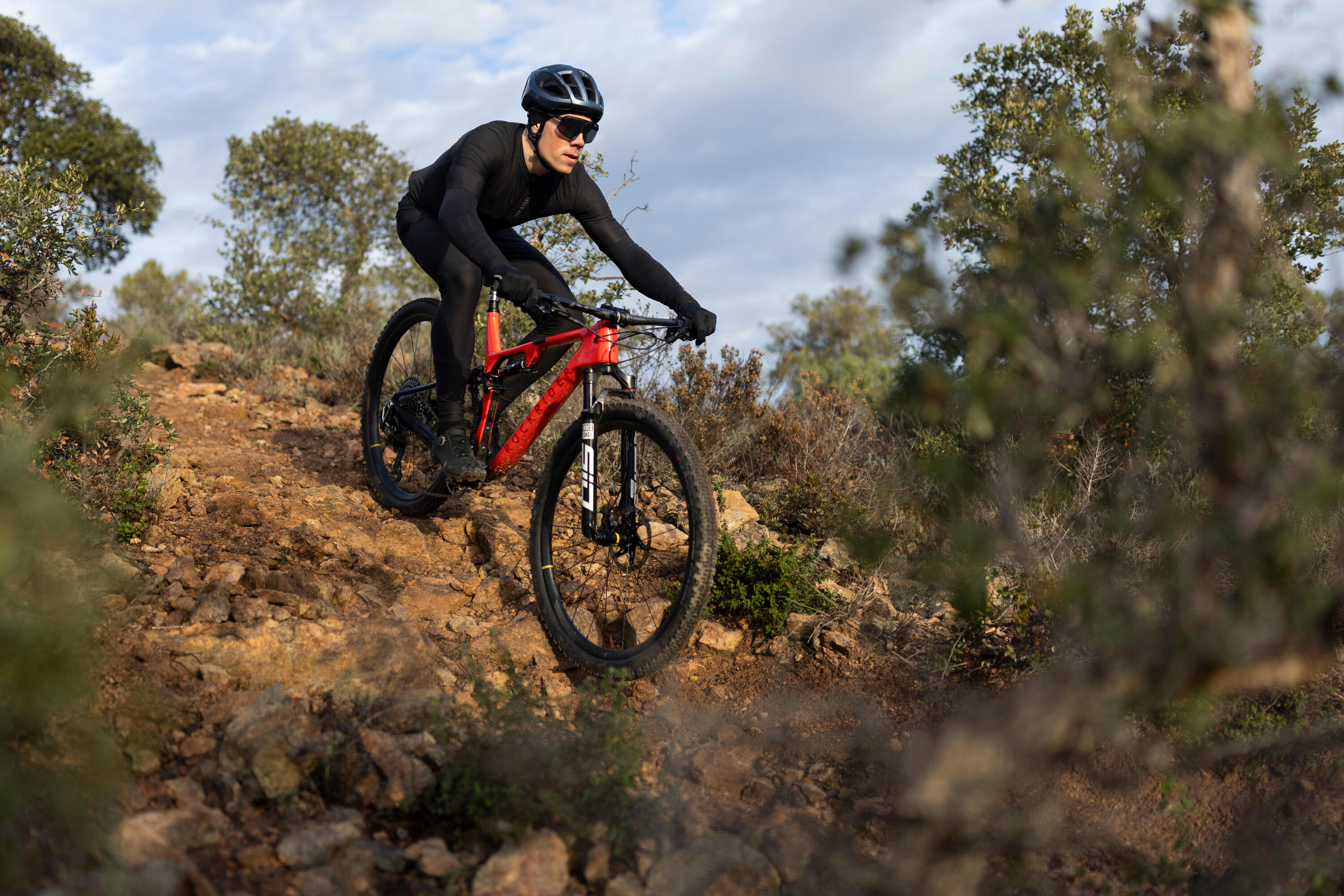 Vélo VTT tout suspendu XC cadre carbone RACE 940 S, Rouge 9/15