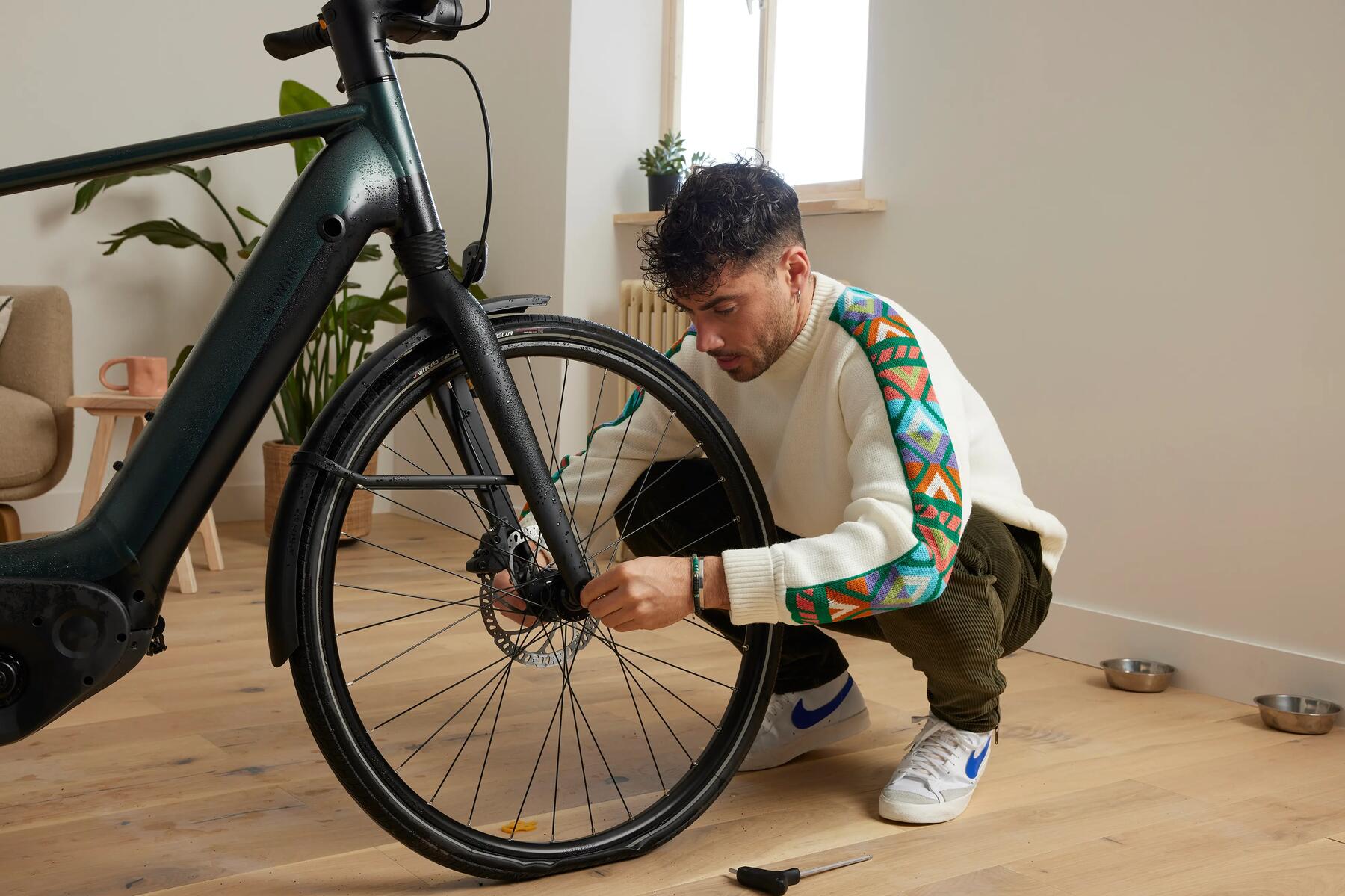 Comment réparer un pneu de vélo crevé