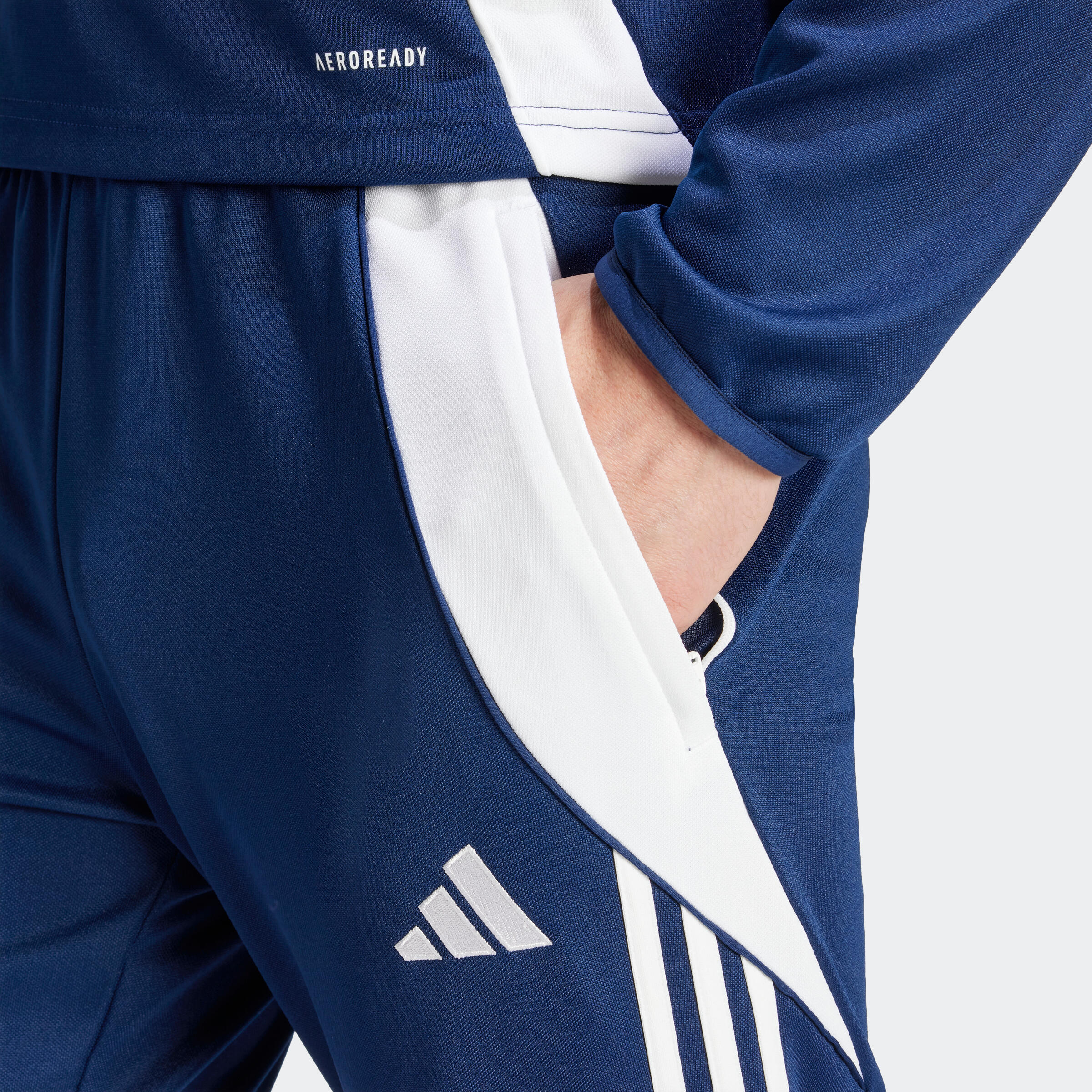 Pantalon d entrainement adidas Tiro 24 Adulte Bleu Marine ADIDAS Decathlon