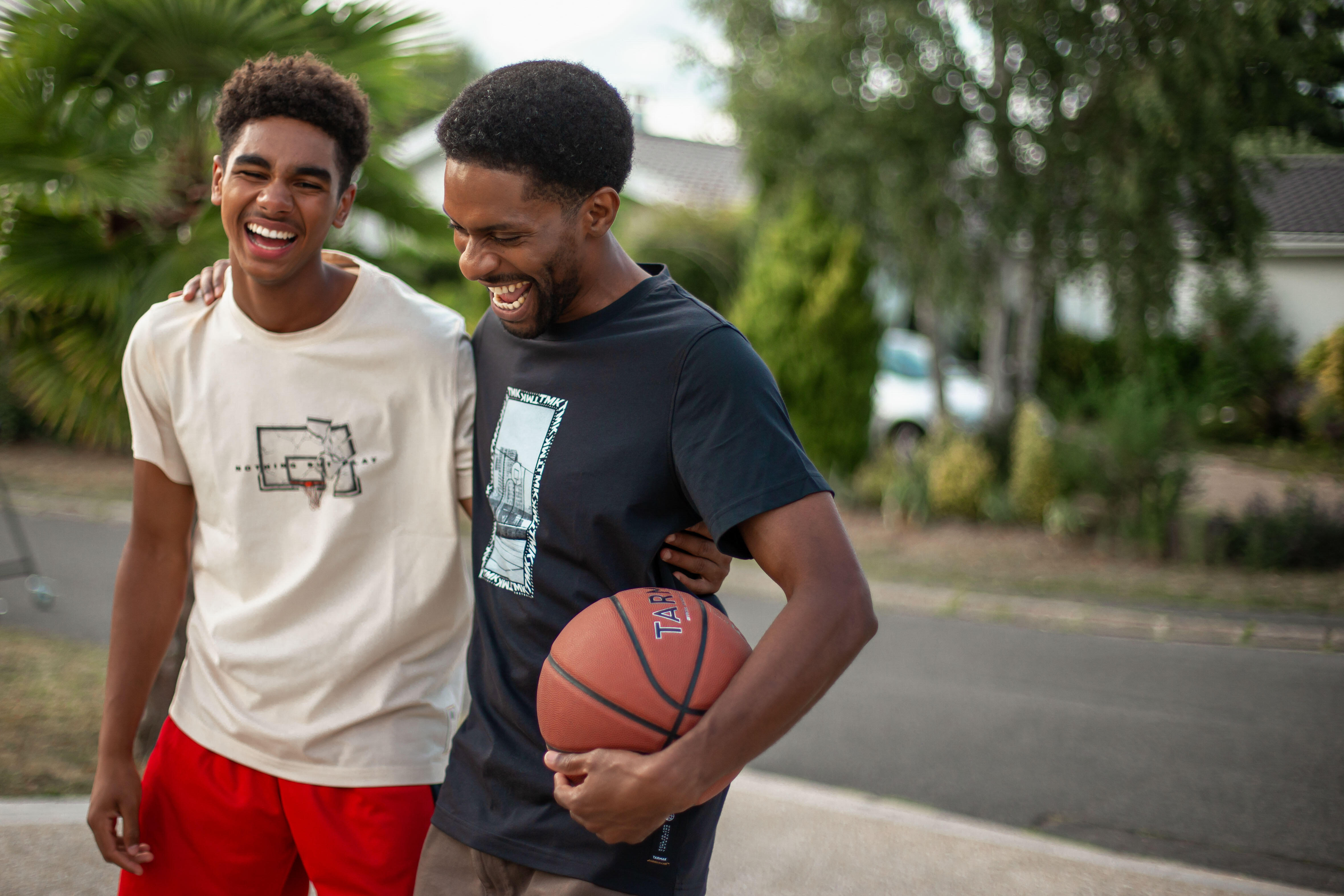 Smart Basketball Hoop with Mini-Games - Decathlon Basketball Play - TARMAK