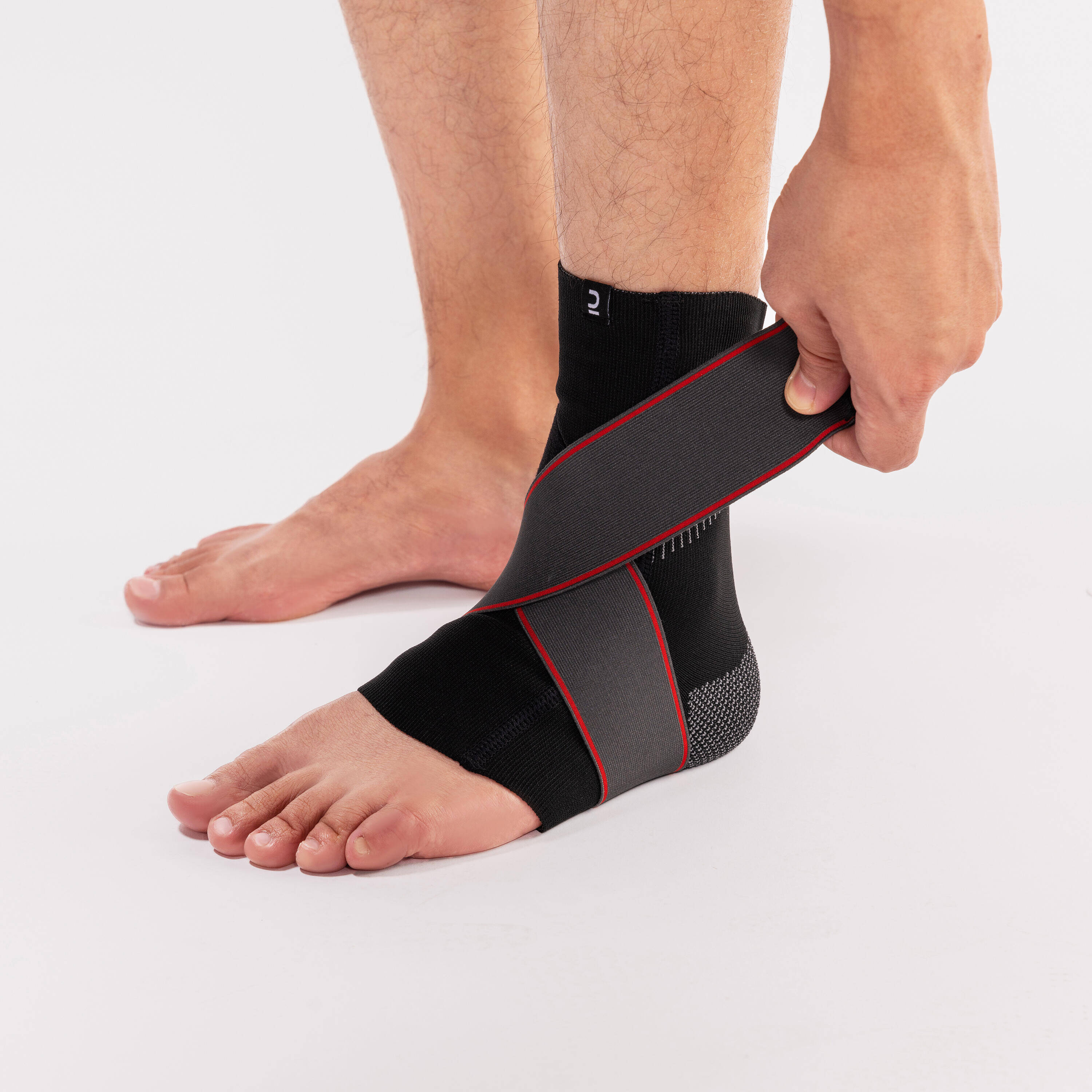 Adult Right/Left Ankle Ligament Brace R100 - Black -  3