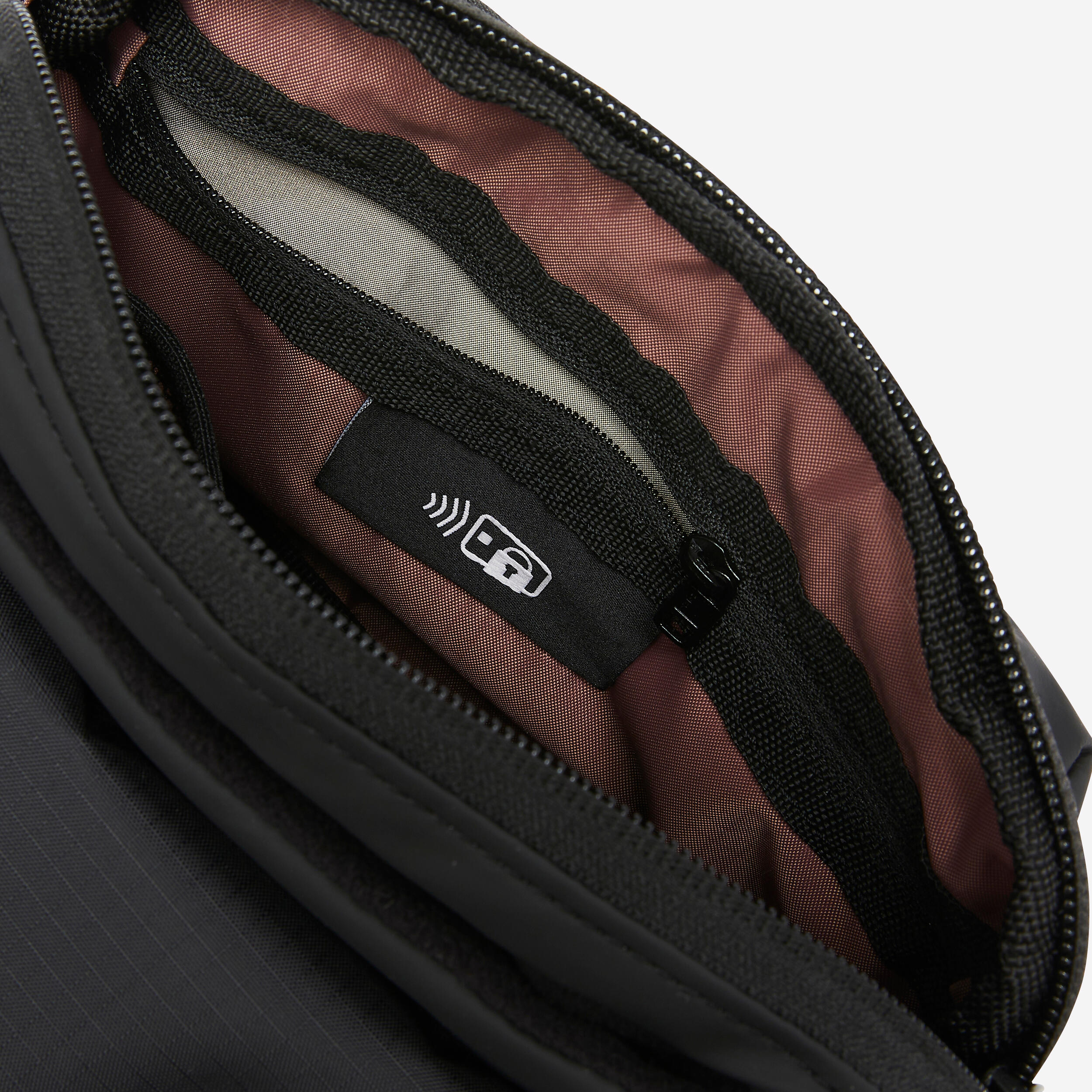 Urban Walking Mini Bag  1.3 L - Smoked Black