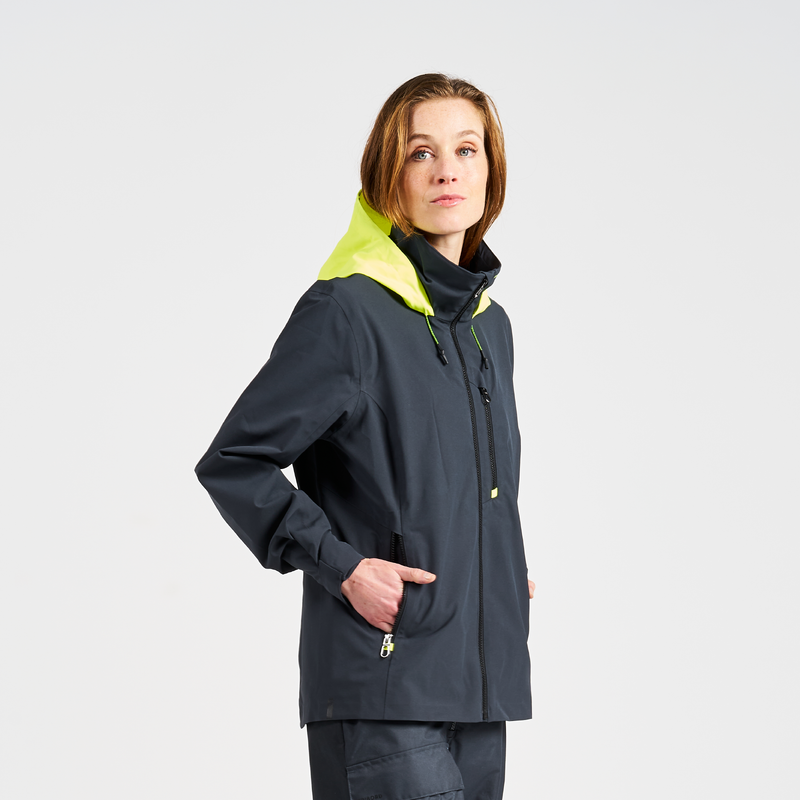 Veste impermeable coupe vent de voile Femme SAILING 300 Gris fonce Capuche jaune pour les clubs et collectivites Decathlon Pro