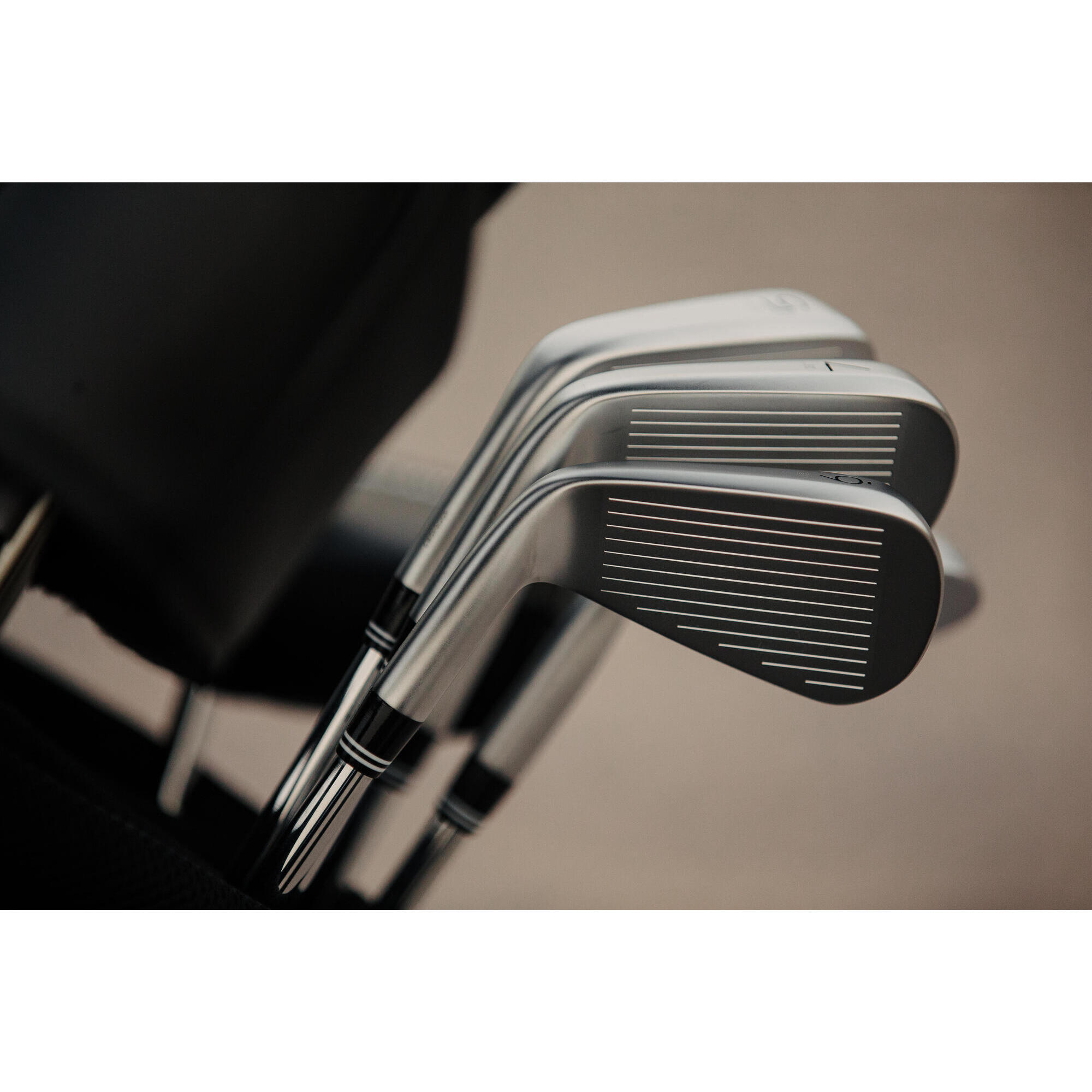 Medium-speed right-handed golf irons - INESIS 500