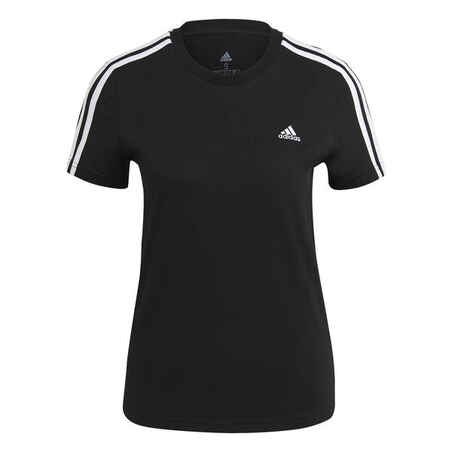 Athletic t-shirt with an eye-catching adidas look.