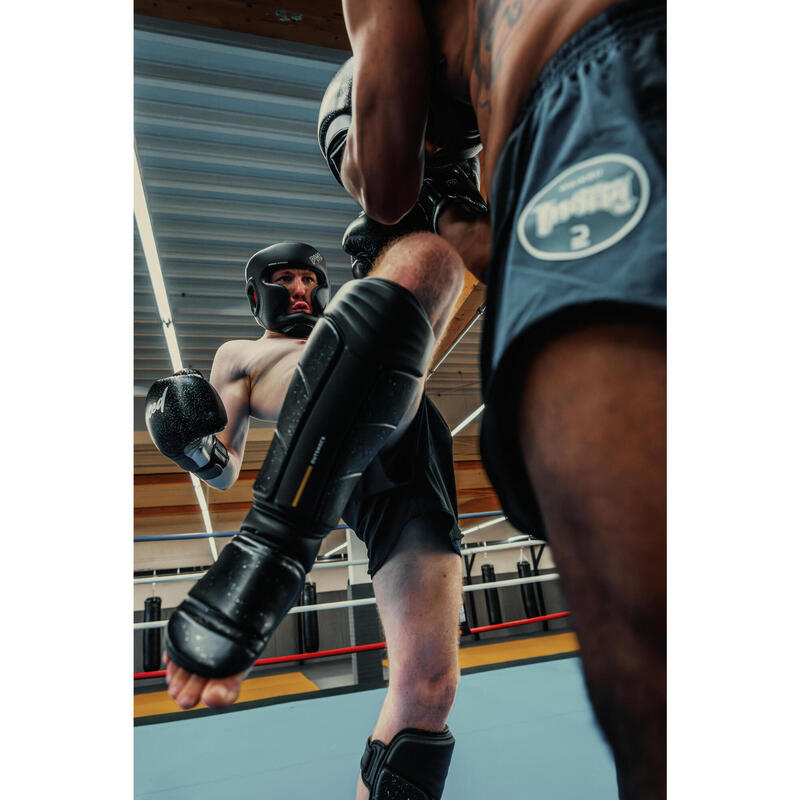 Felnőtt sípcsont-és lábfejvédő, kick-bokszhoz, thai bokszhoz, MMA-hoz - 500-as