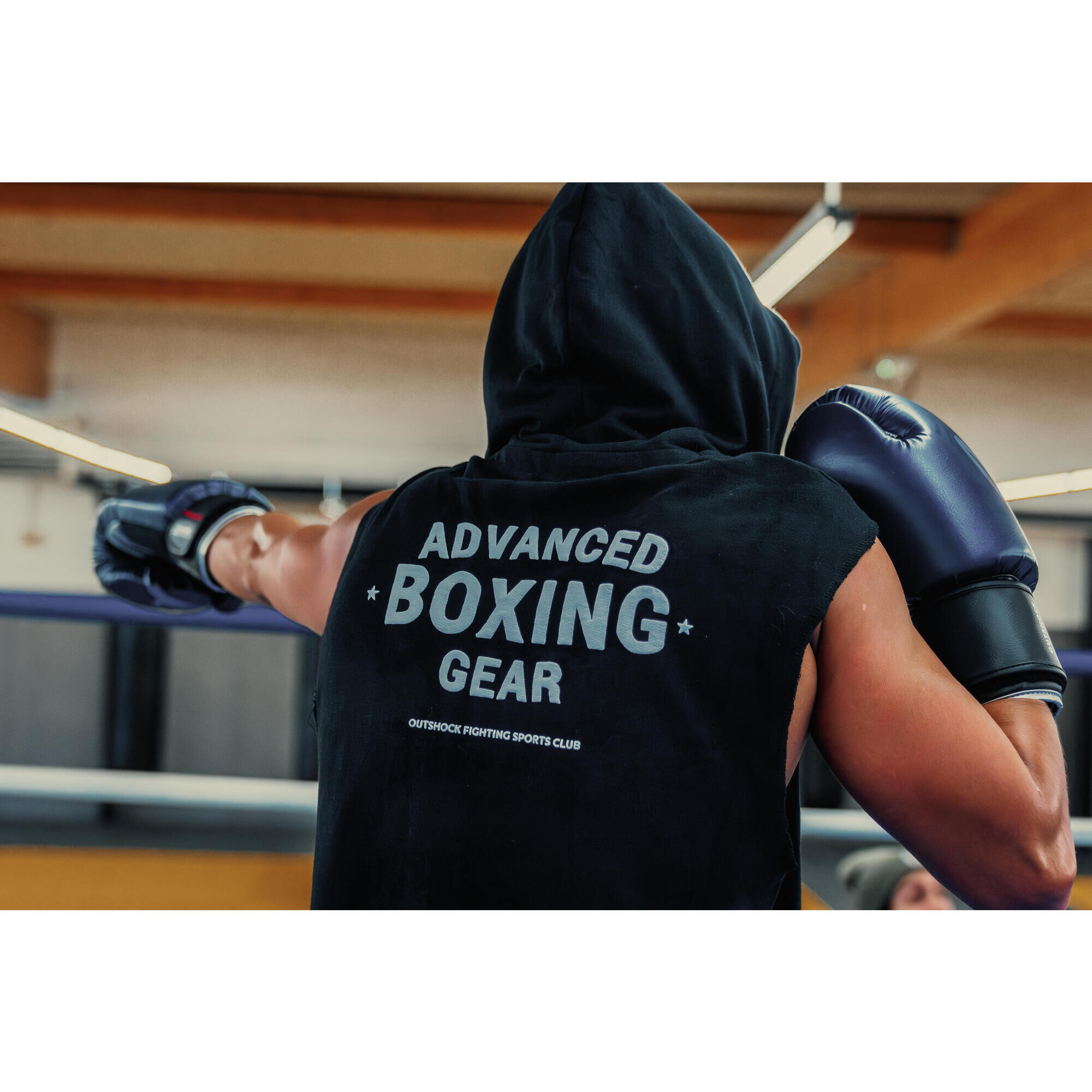 DEBARDEUR CAPUCHE BOXE OUTSHOCK Decathlon