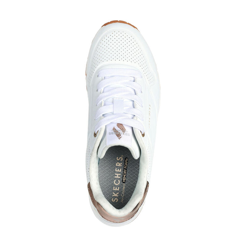 CALÇADO DE CAMINHADA COM ATACADORES MENINA SKECHERS UNO GEN1 BRANCO