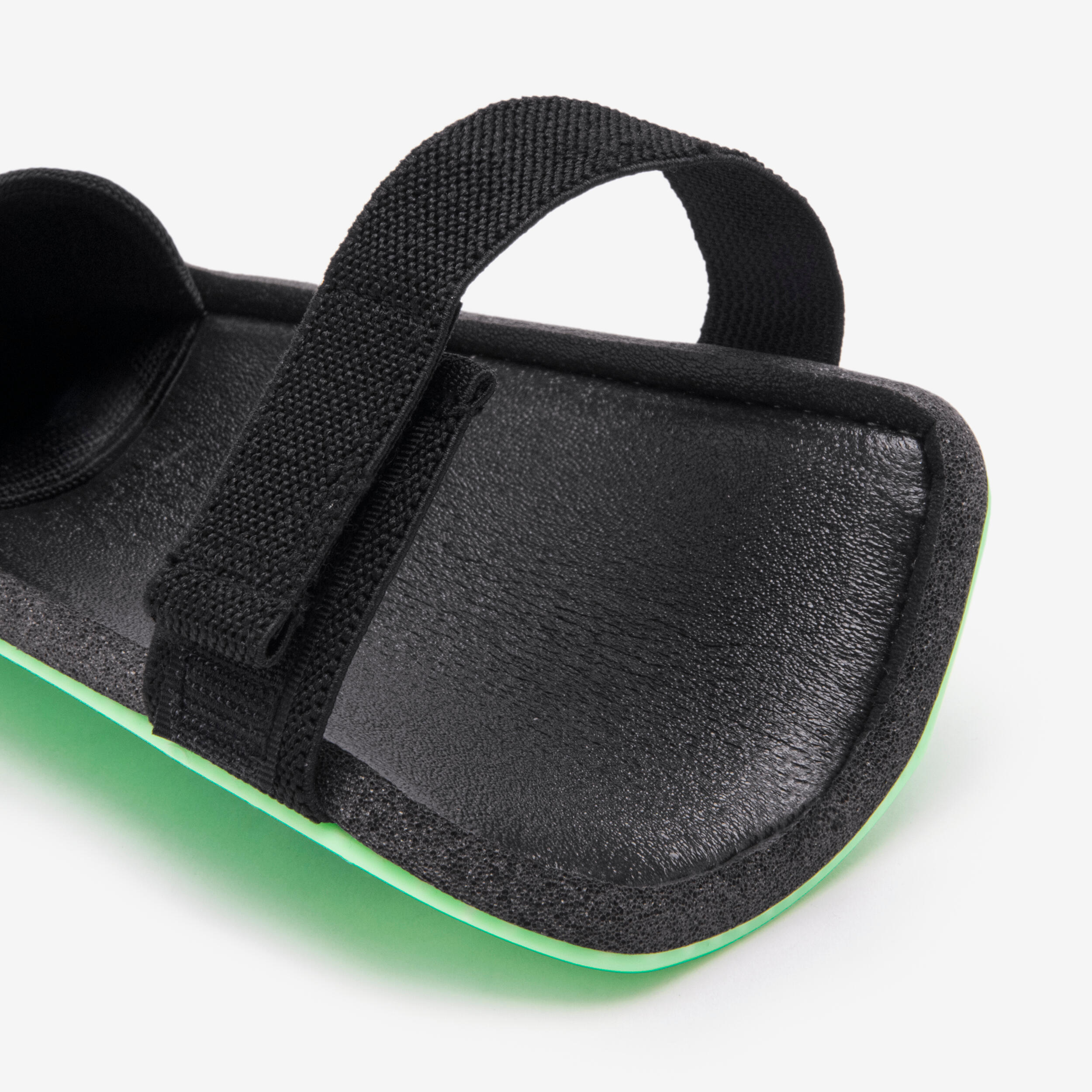 Canyellera de futbol nens ESSENTIAL 140 verd 5/11