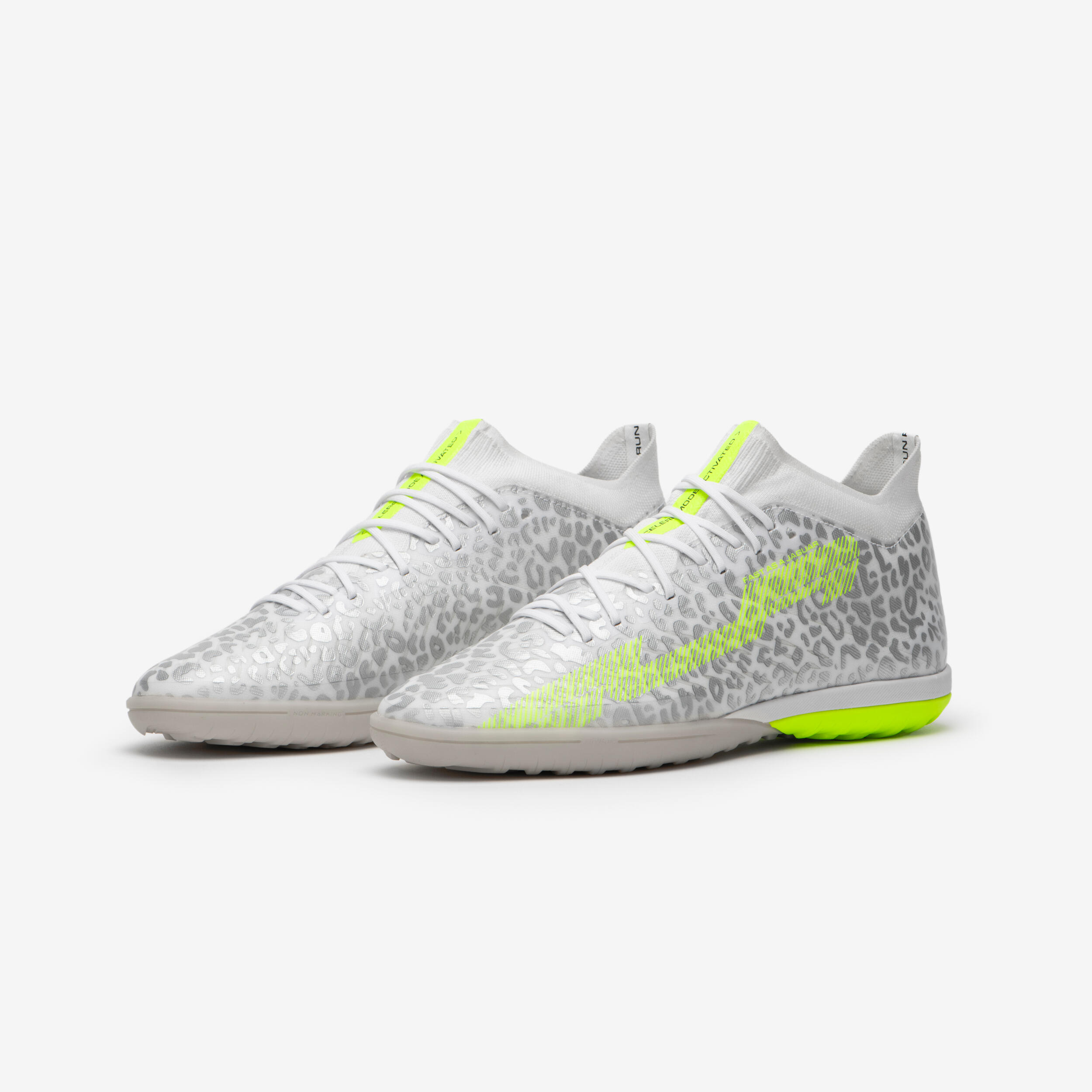 CHUTEIRAS DE FUTEBOL ADULTO PISO DURO CLR JAGUAR BOOST TURF TF 7/7