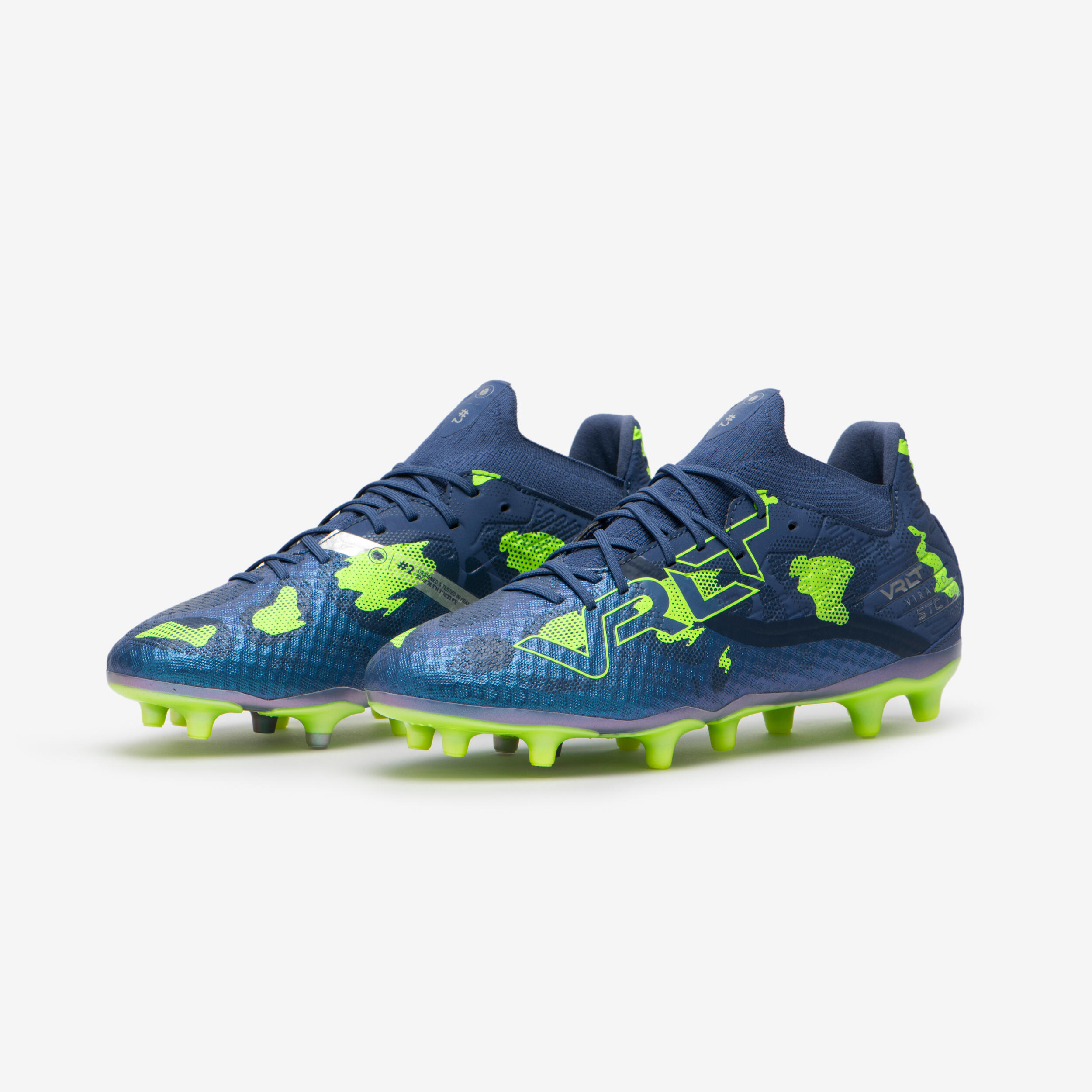 VIRALTO III soccer boots.ELITE FG BLUE BEETLE