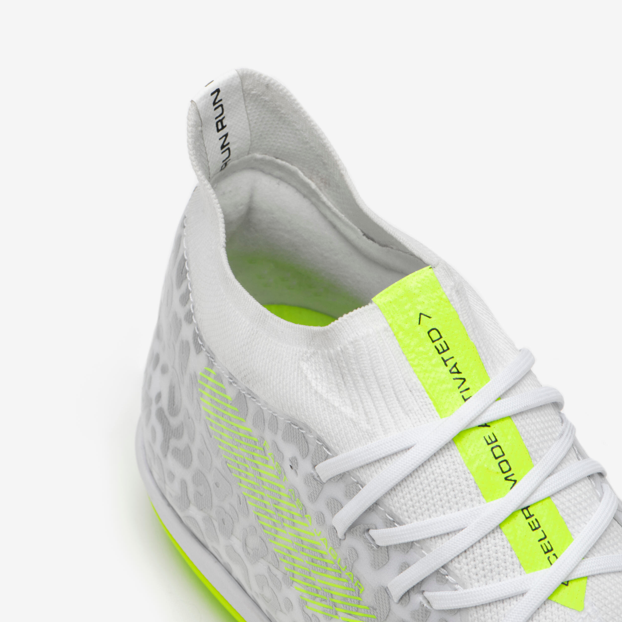 CHAUSSURES DE FOOTBALL TERRAIN DUR CLR TURF JAGUAR BOOST