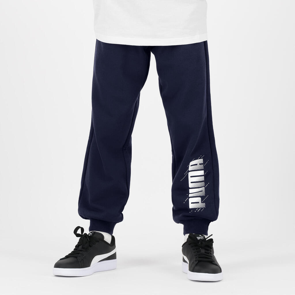 Detské joggingové nohavice Puma námornícka modrá s nápisom