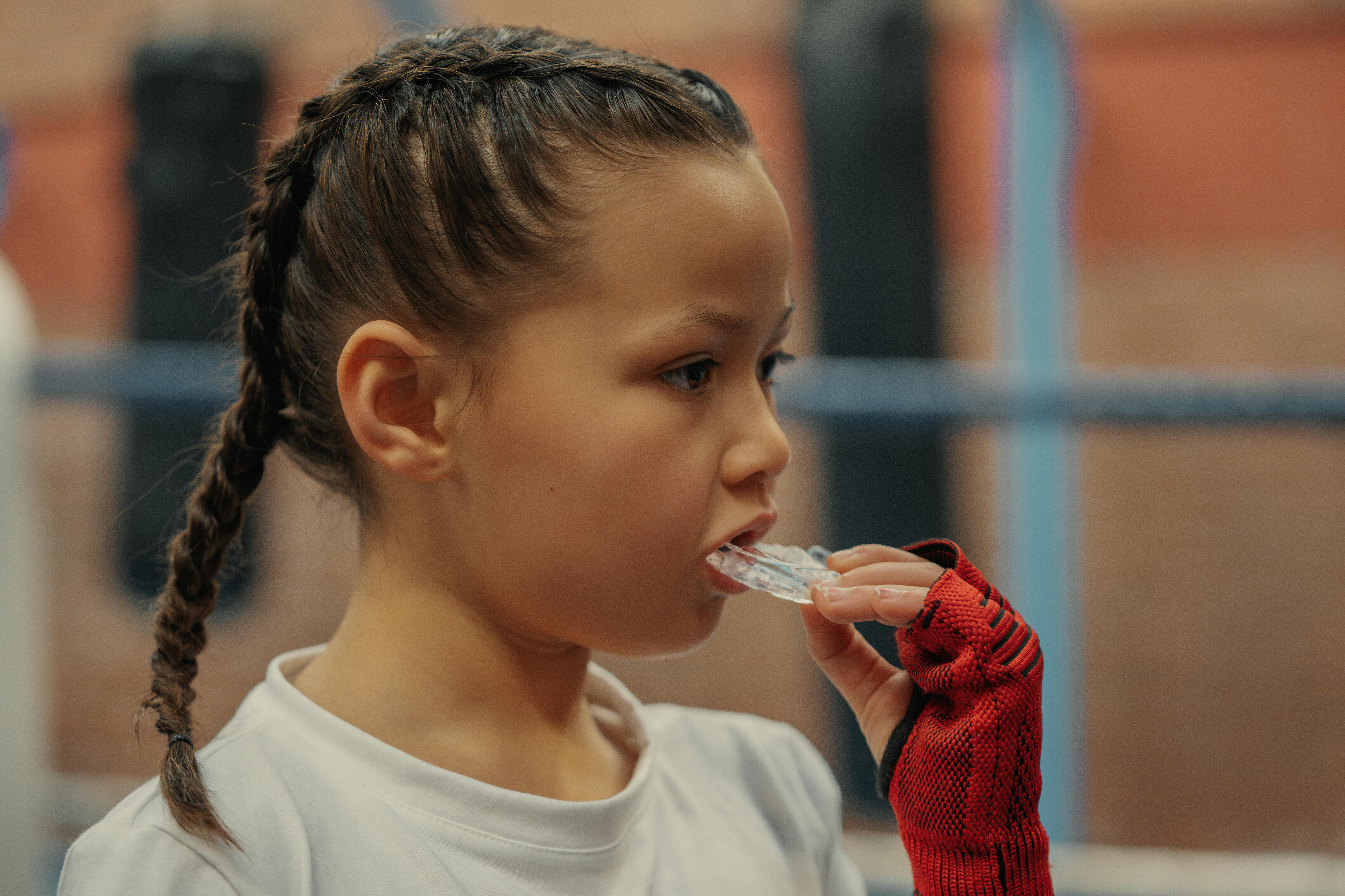 Kids' Boxing and Martial Arts Mouthguard Size S - Clear - OUTSHOCK