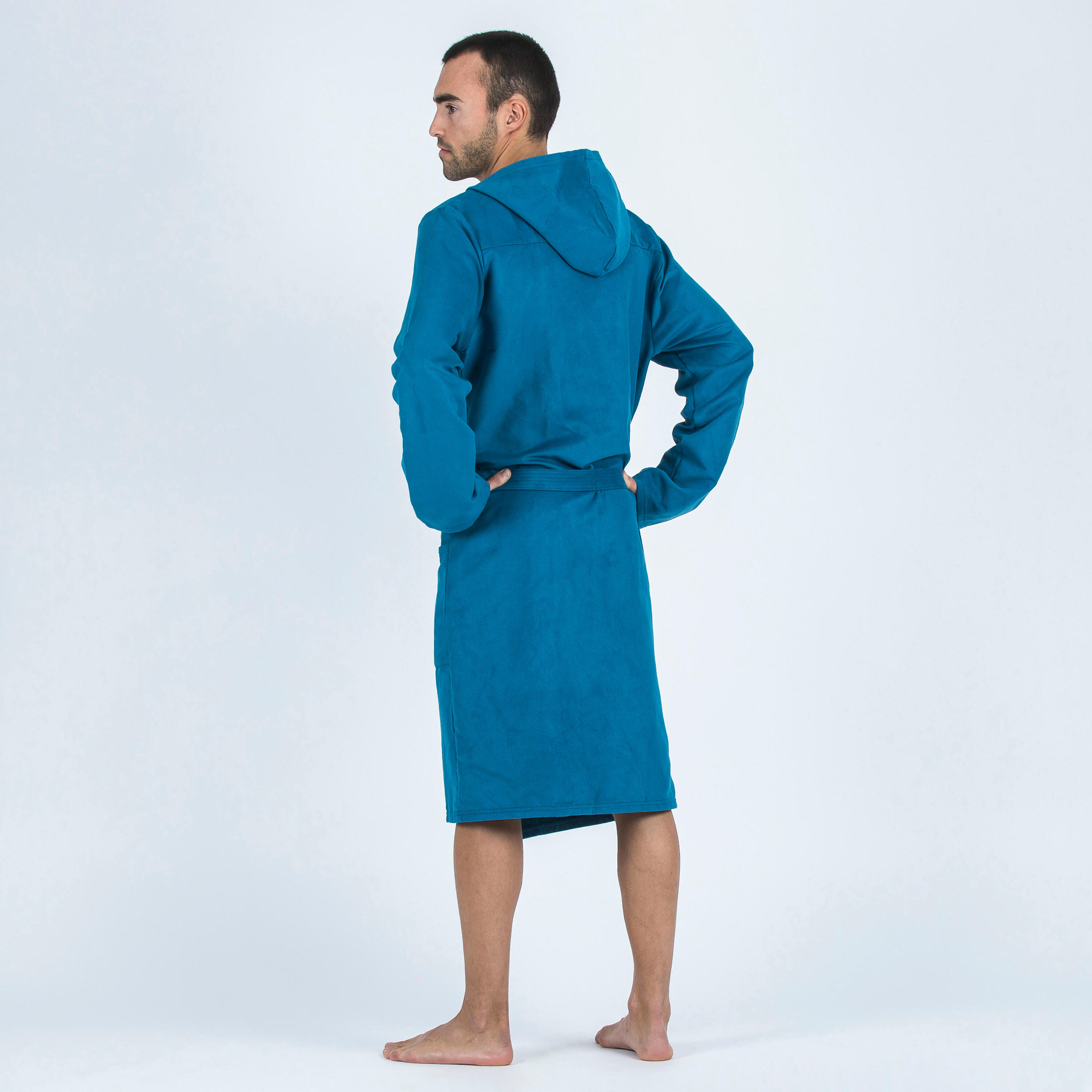 Men's compact microfibre pool bathrobe with hood dark blue 3/4