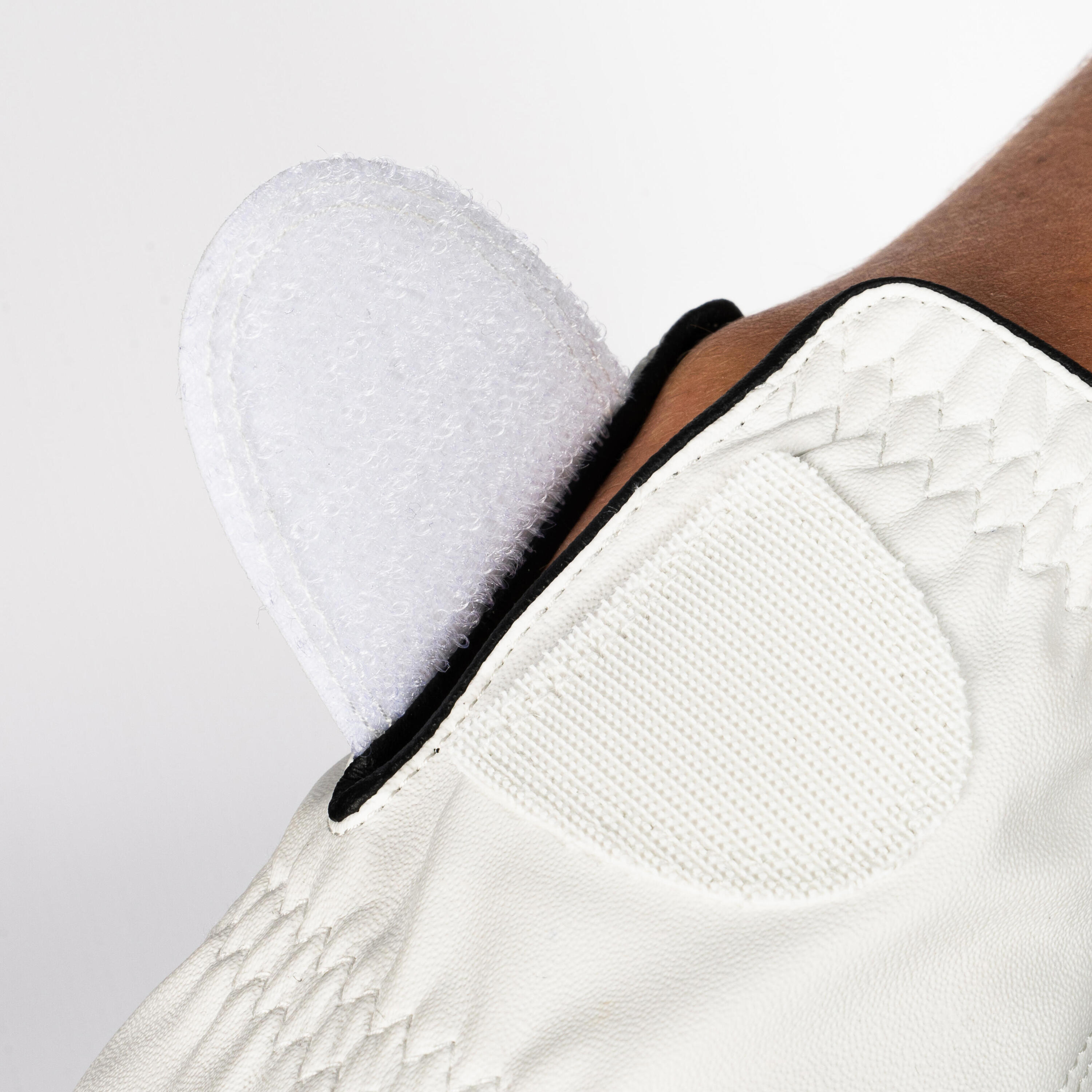 Women’s golf glove left handed, 500 white 3/5