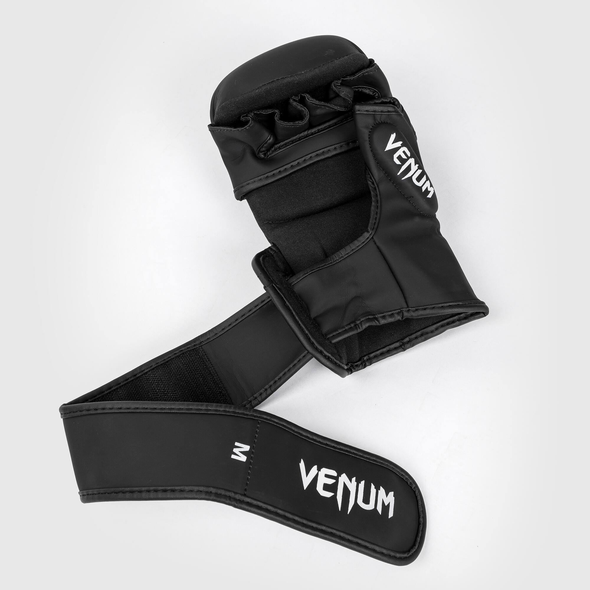 MMA Mitt Venum - Black 3/6