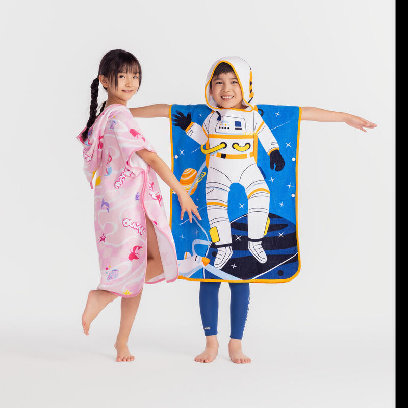 Kids surfing poncho 500 Astro