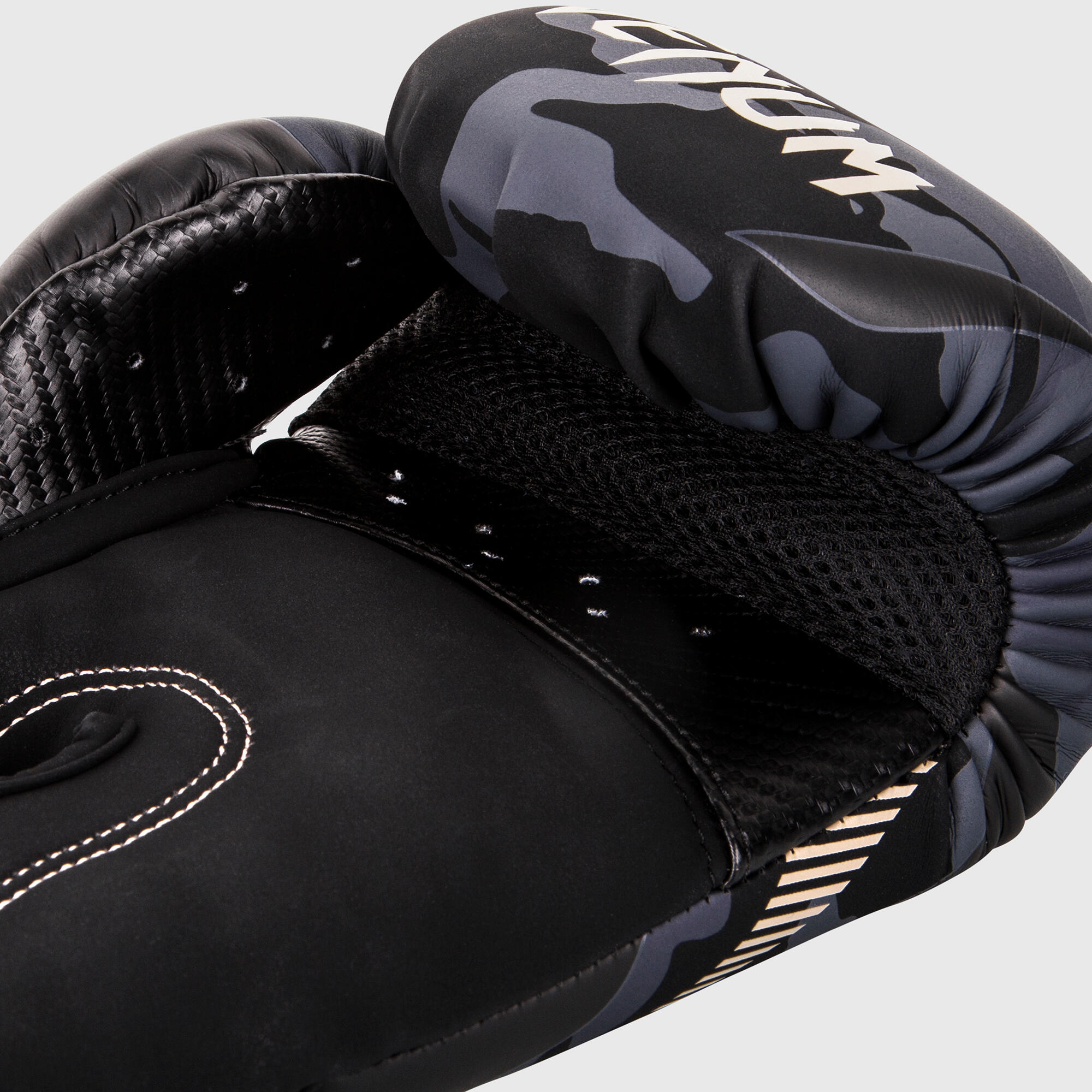 Boxing Gloves Impact Dark Camo VENUM Decathlon